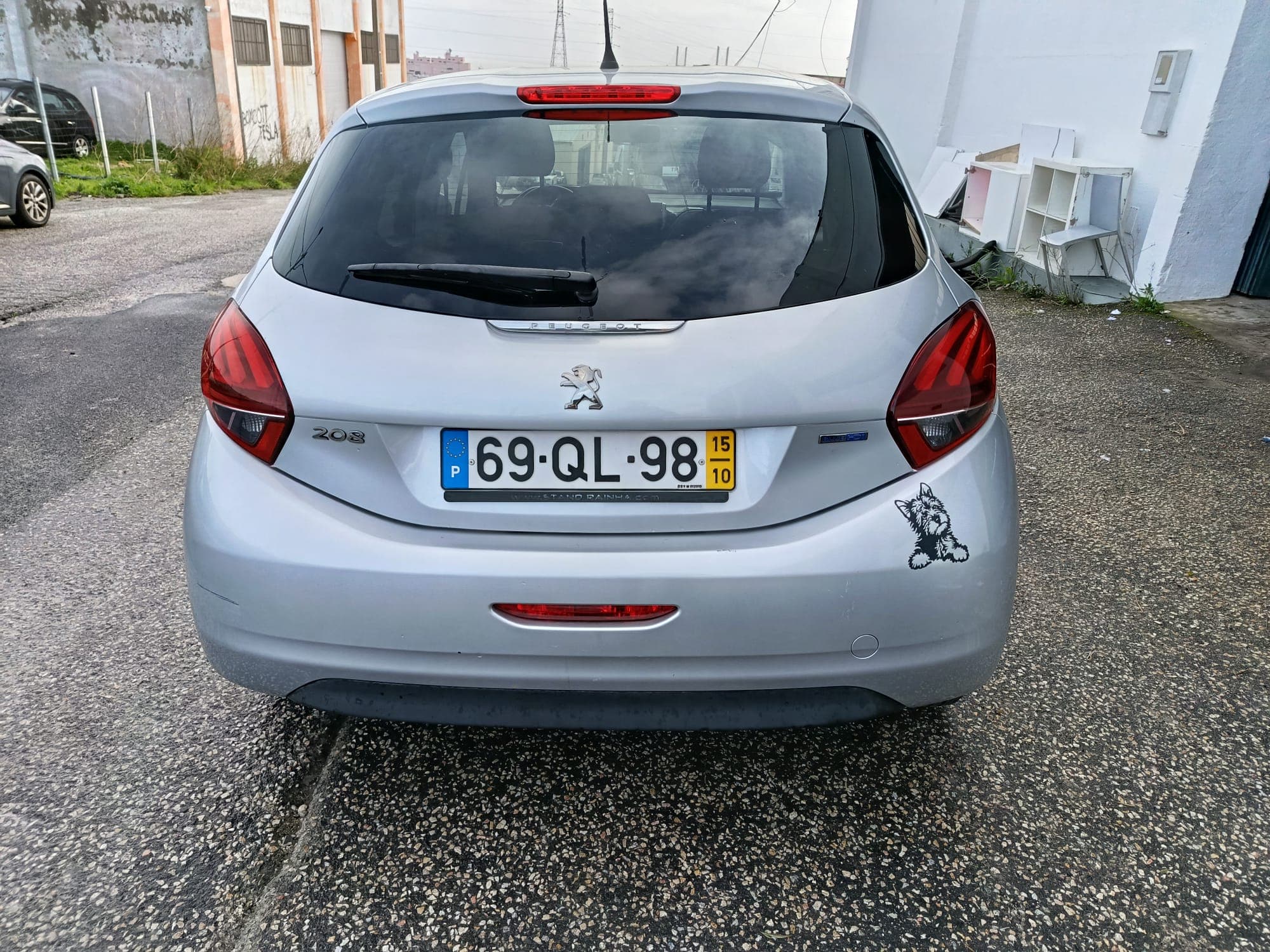 Peugeot 208 · Ano 2015 — imagem 5