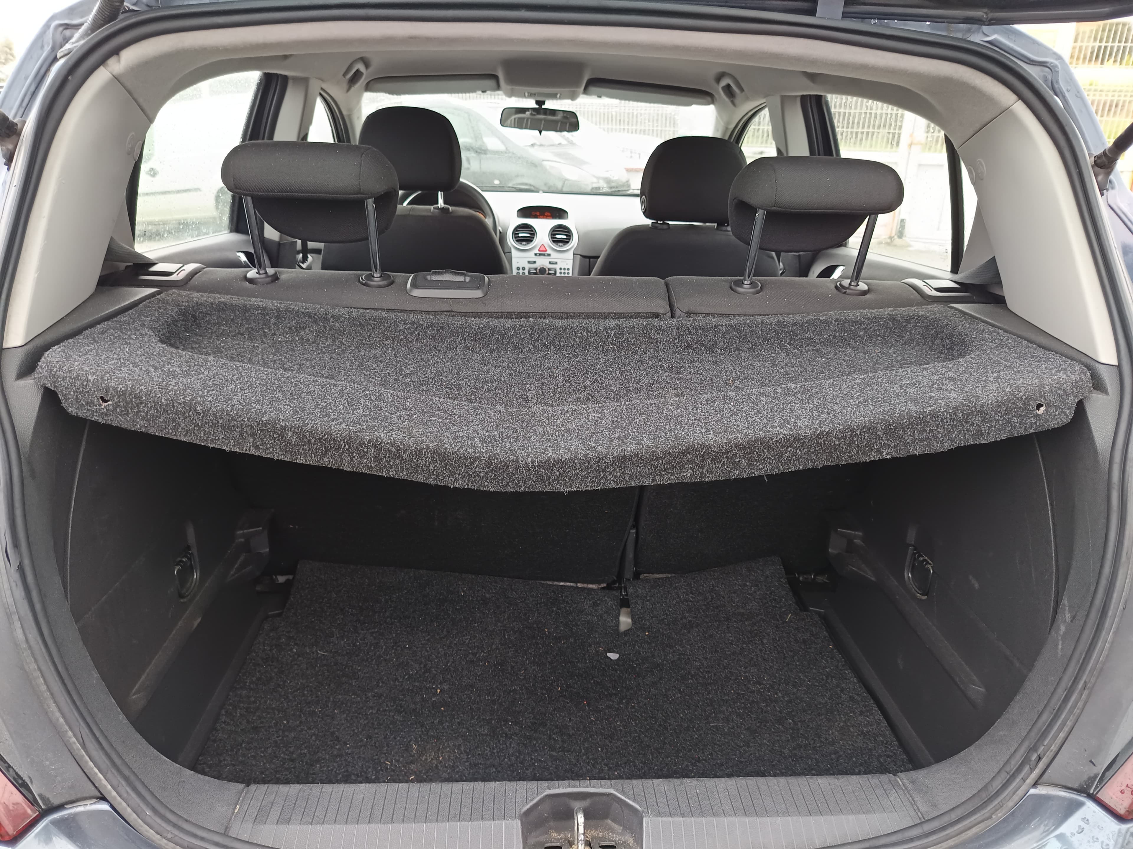 Opel Corsa · Ano 2010 — imagen 19