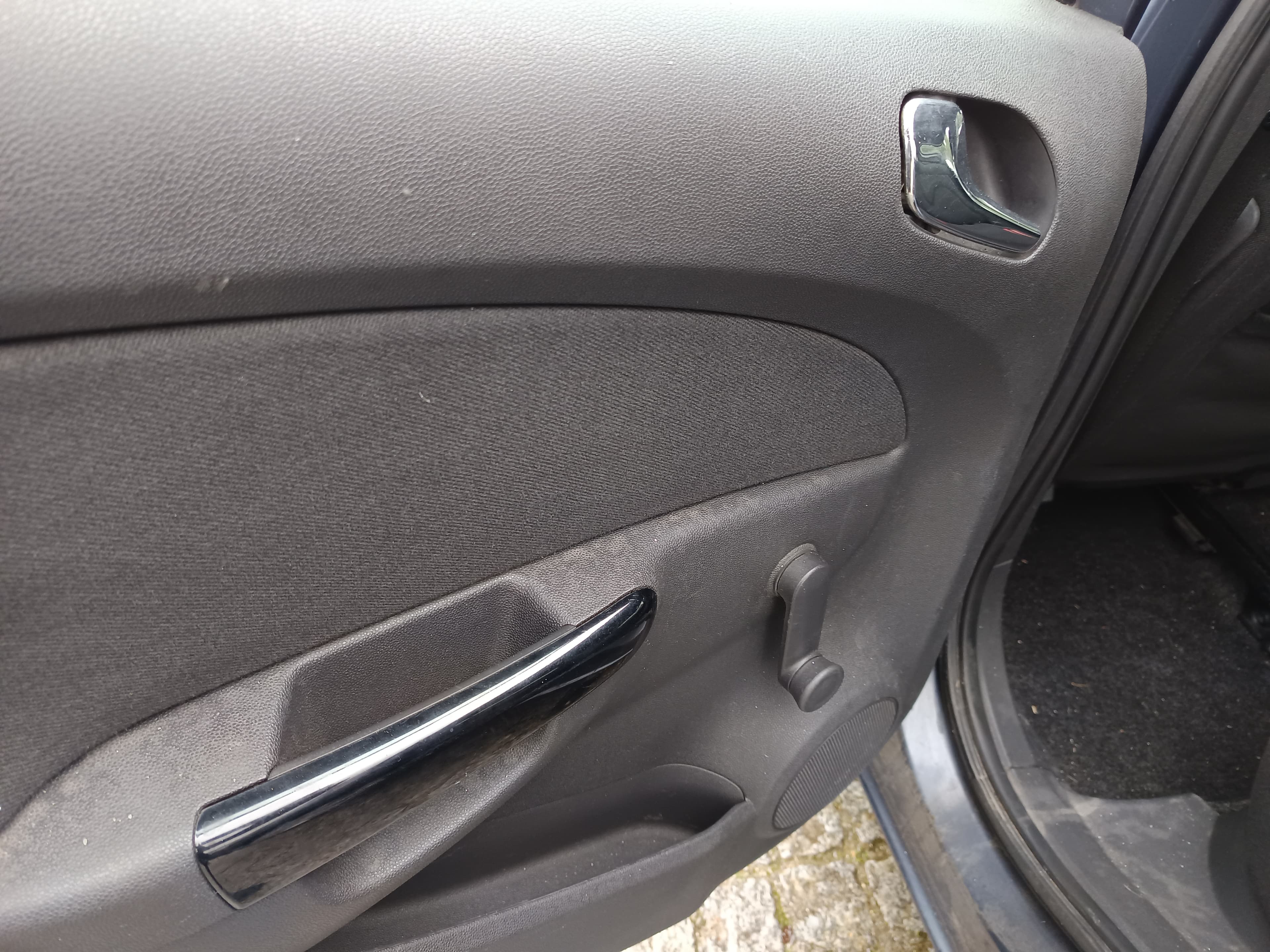 Opel Corsa · Ano 2010 — imagen 29