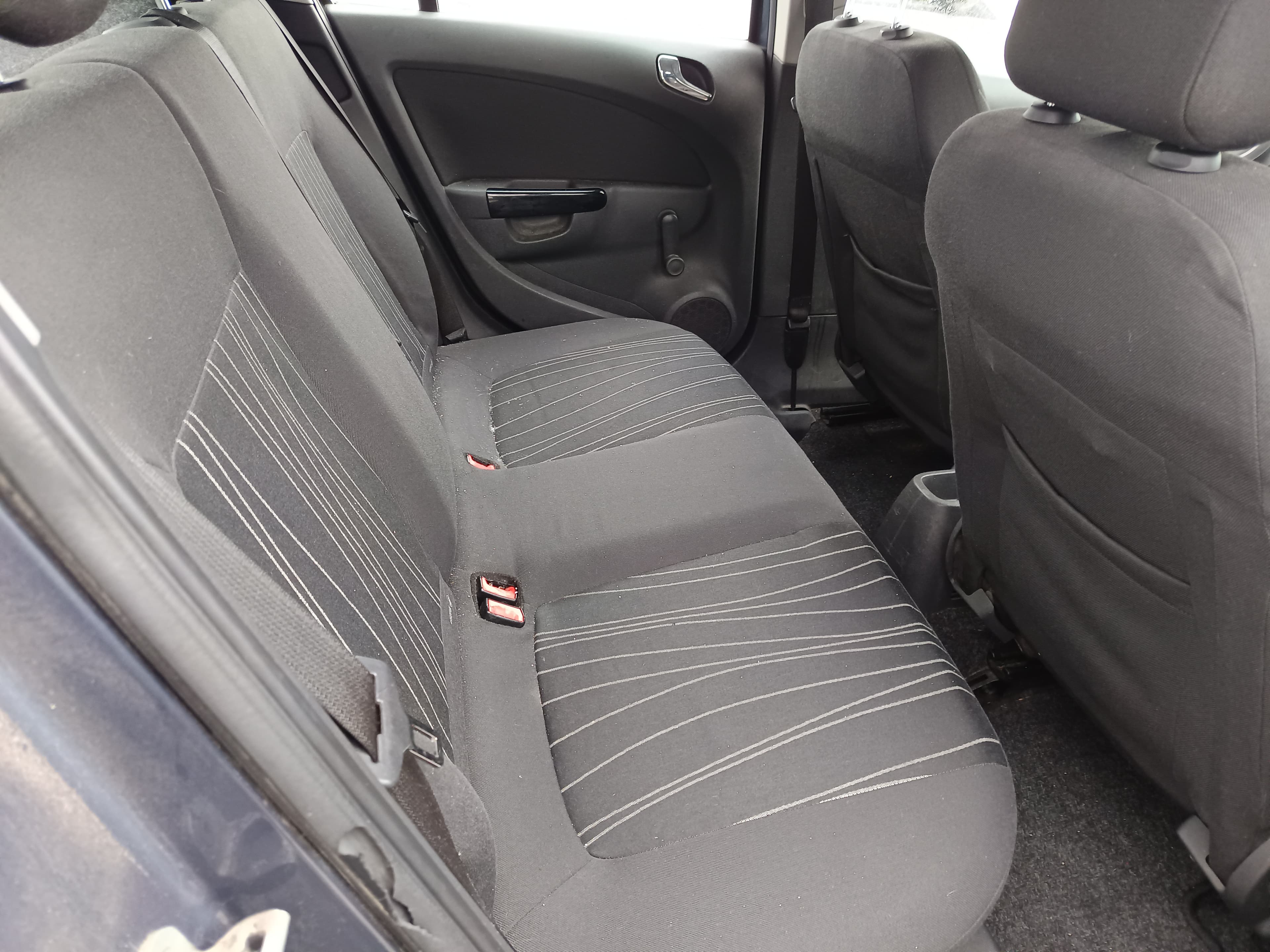 Opel Corsa · Ano 2010 — imagen 23
