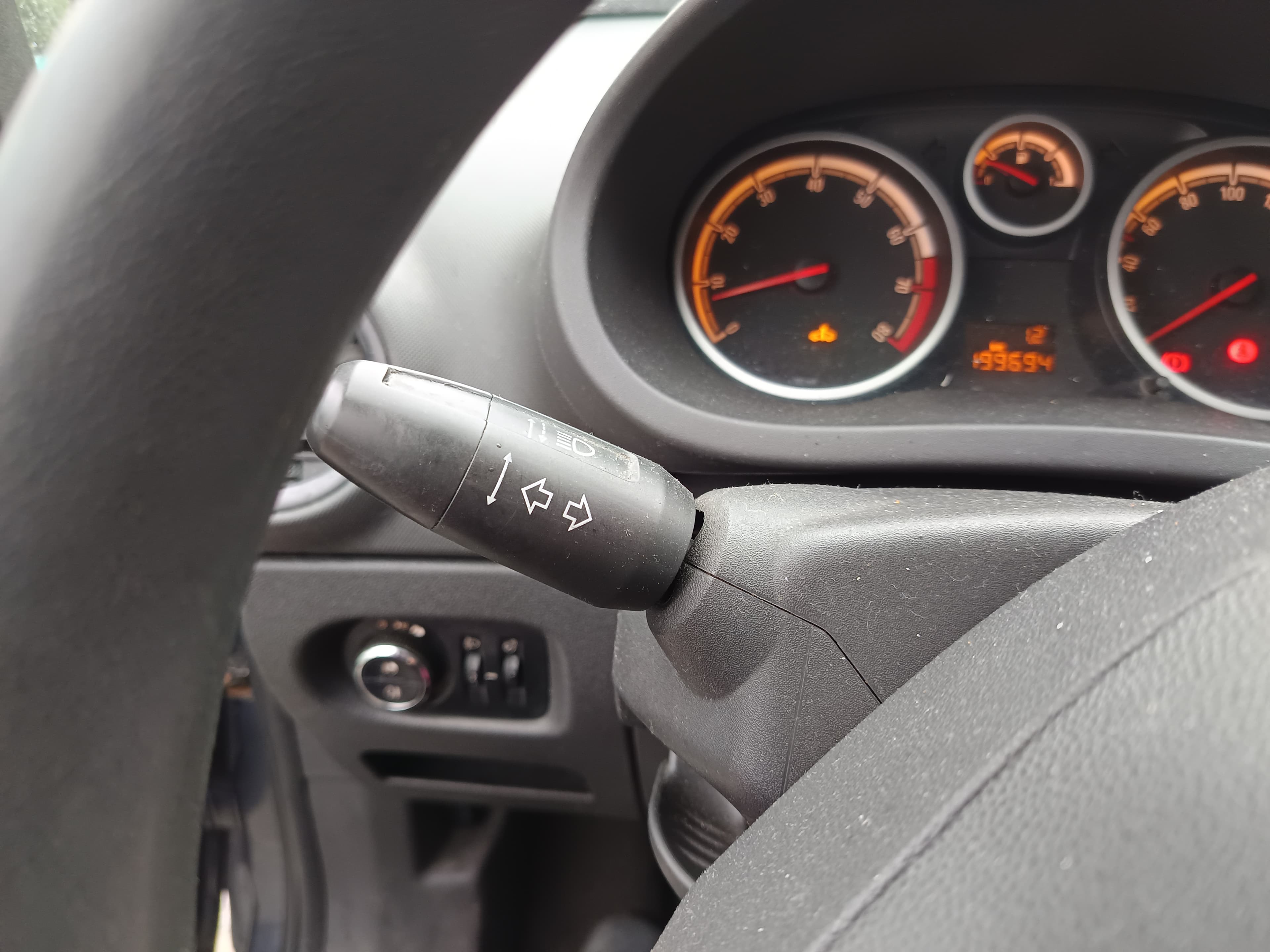 Opel Corsa · Ano 2010 — imagen 41