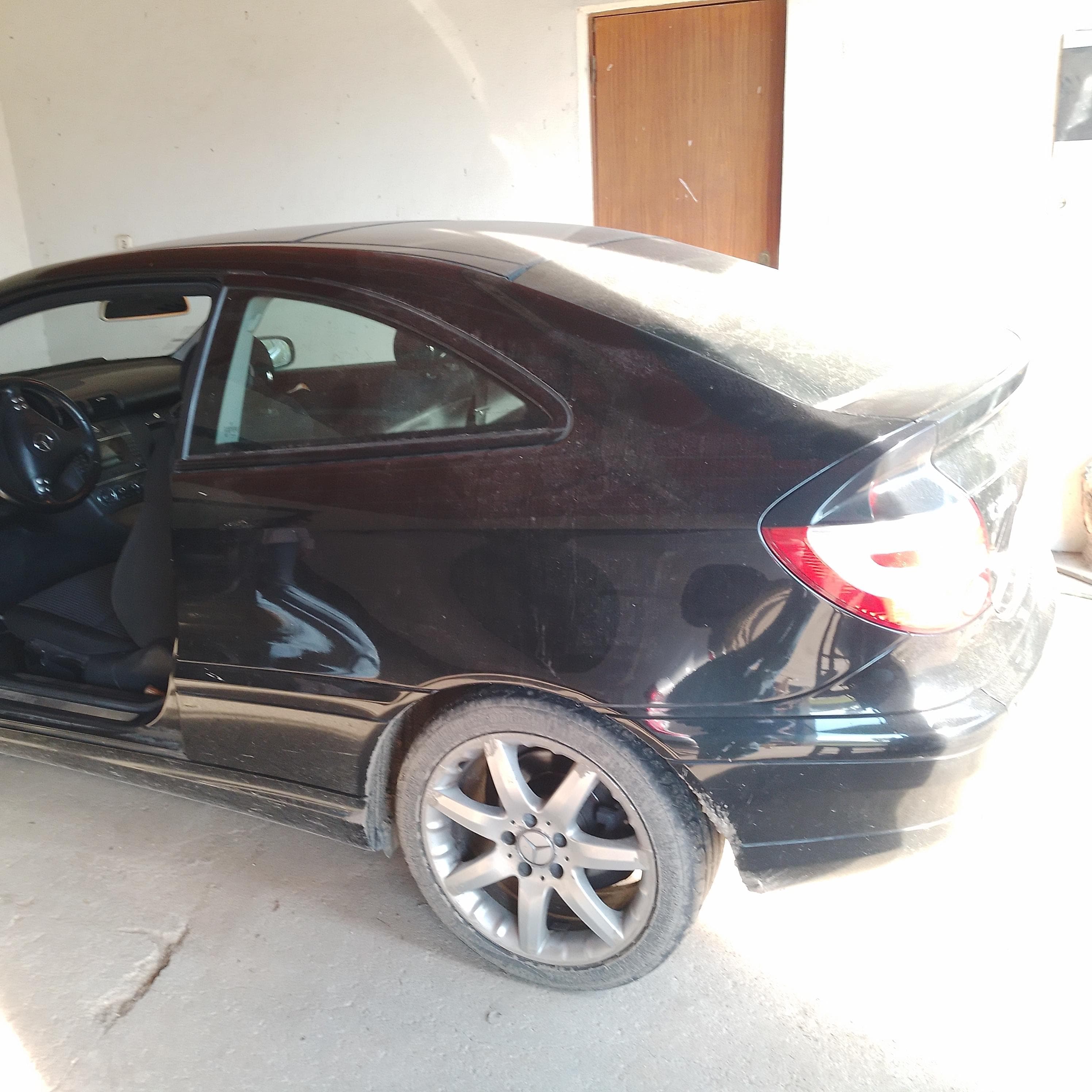 Mercedes-Benz C200 Kompressor · Ano 2005 — image 2