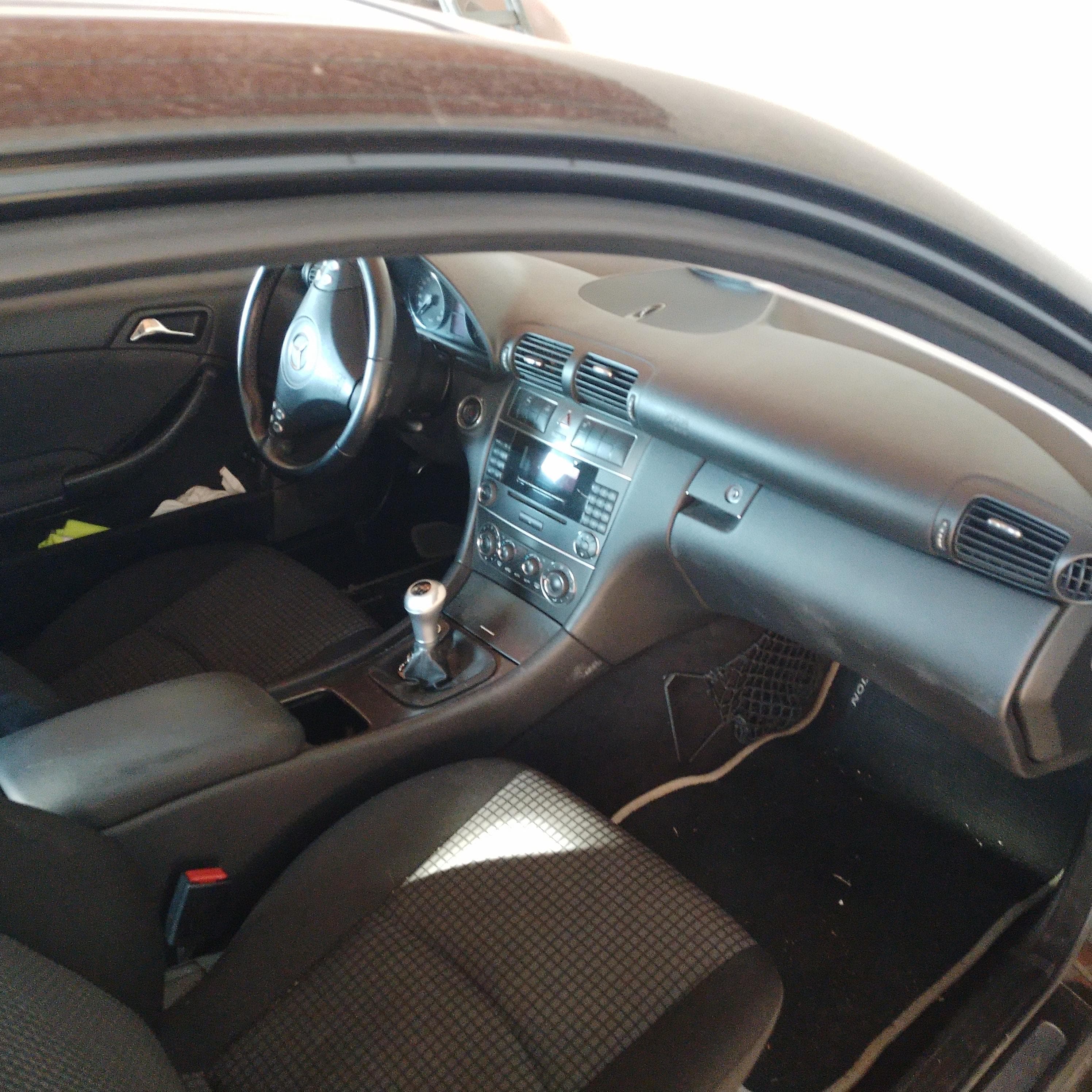 Mercedes-Benz C200 Kompressor · Ano 2005 — imagem 10