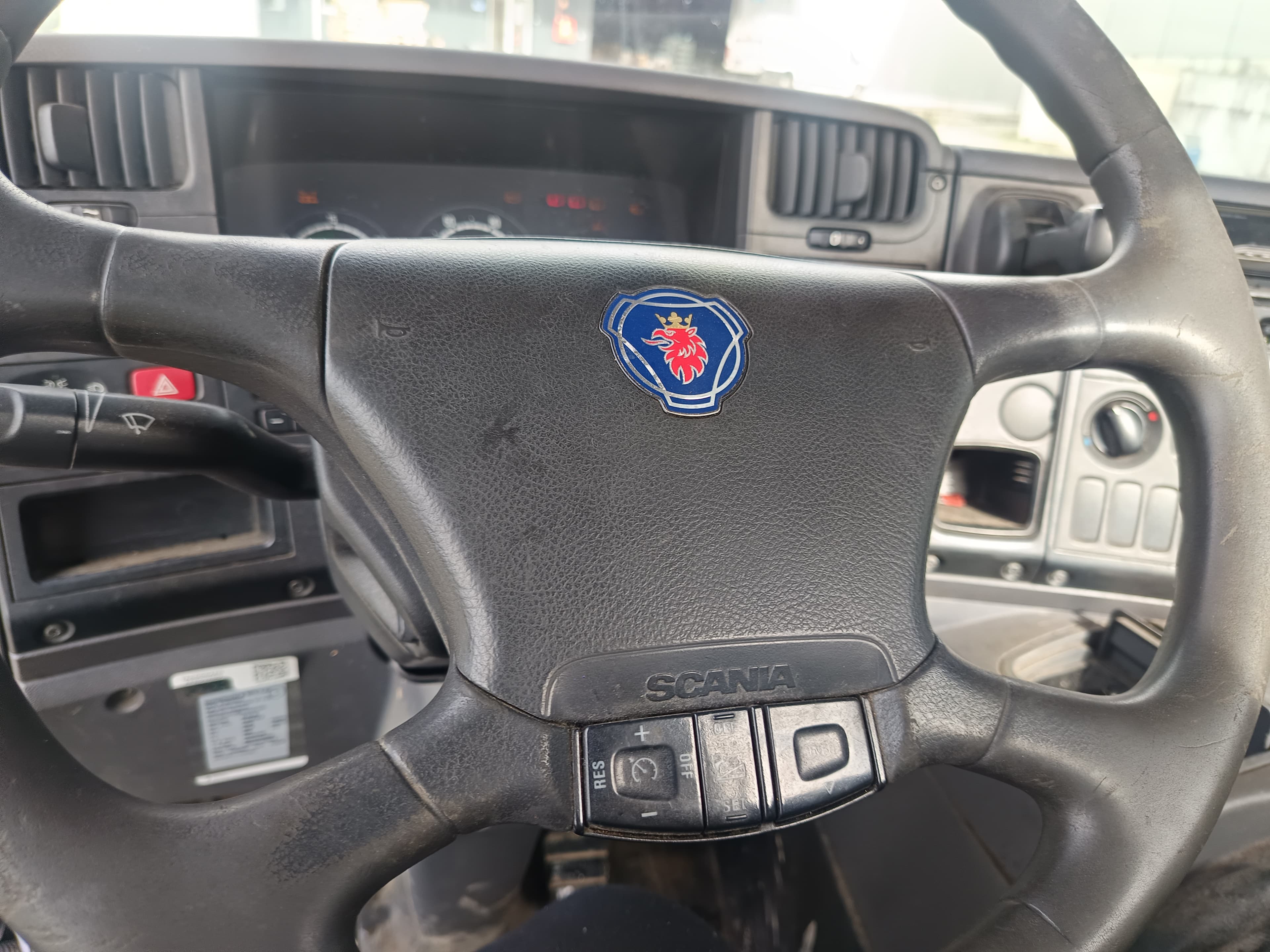 Scania P 230 B4 X2 · Ano 2005 — imagen 30