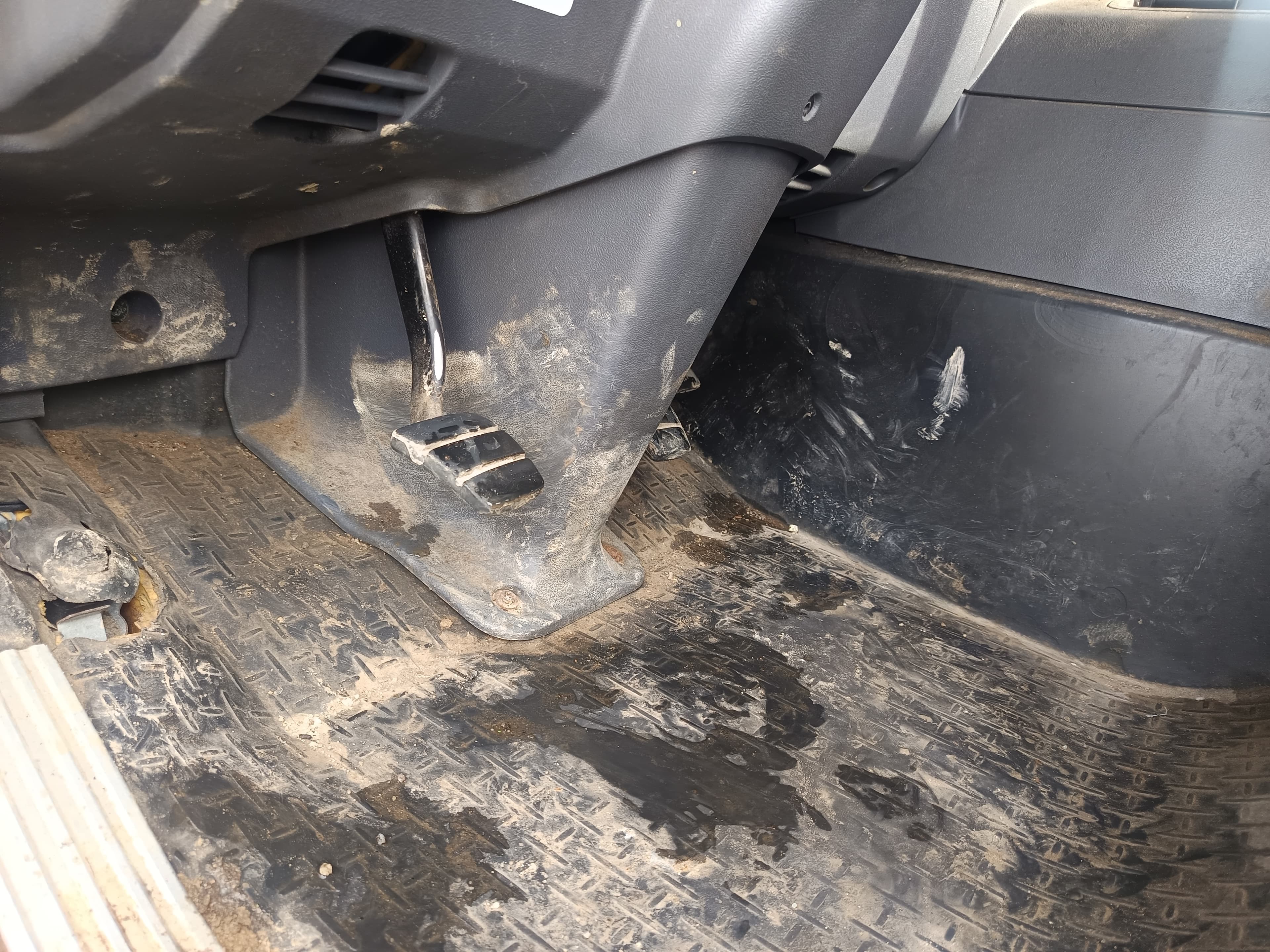Scania P 230 B4 X2 · Ano 2005 — imagen 19