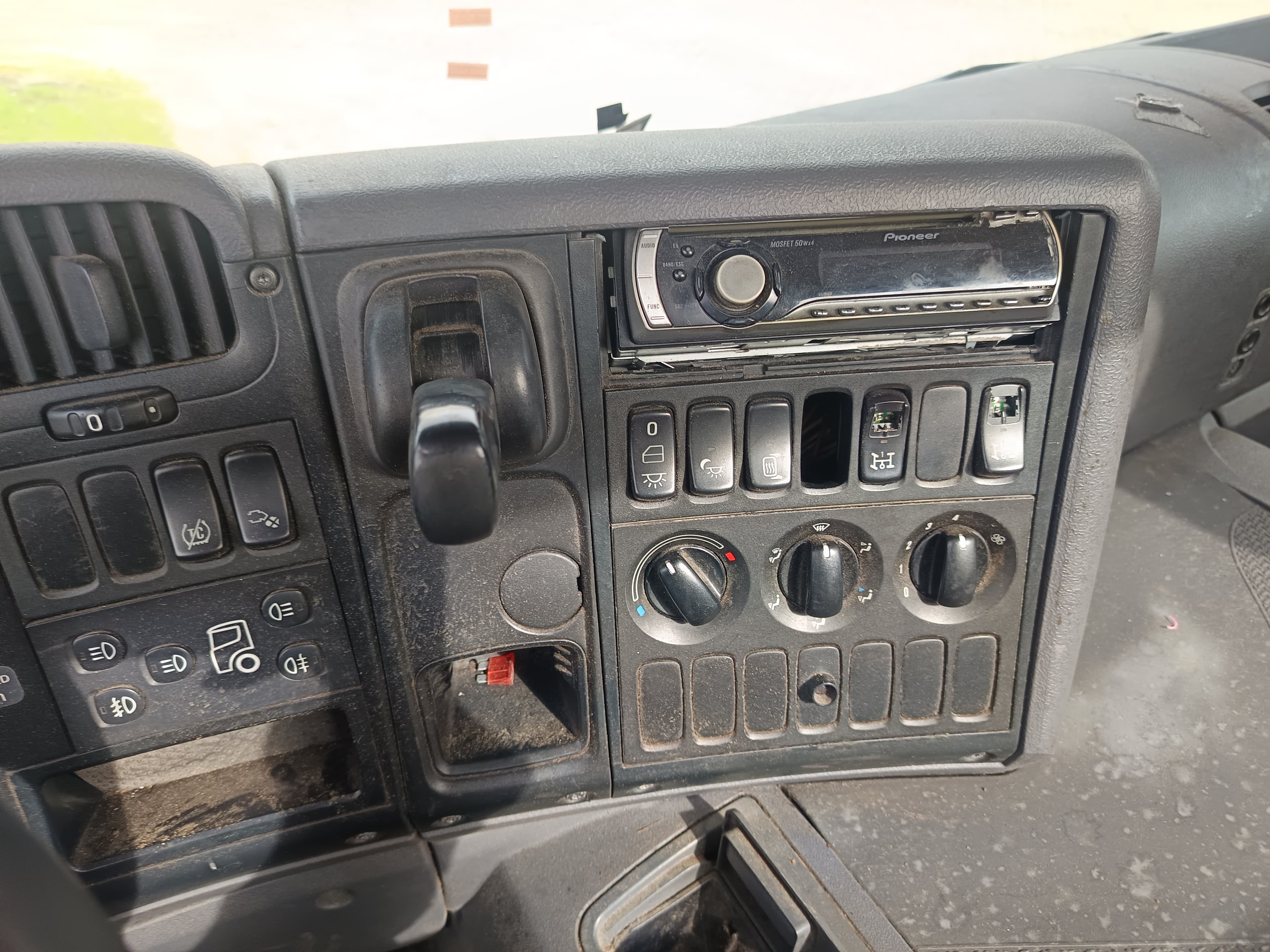 Scania P 230 B4 X2 · Ano 2005 — imagen 27