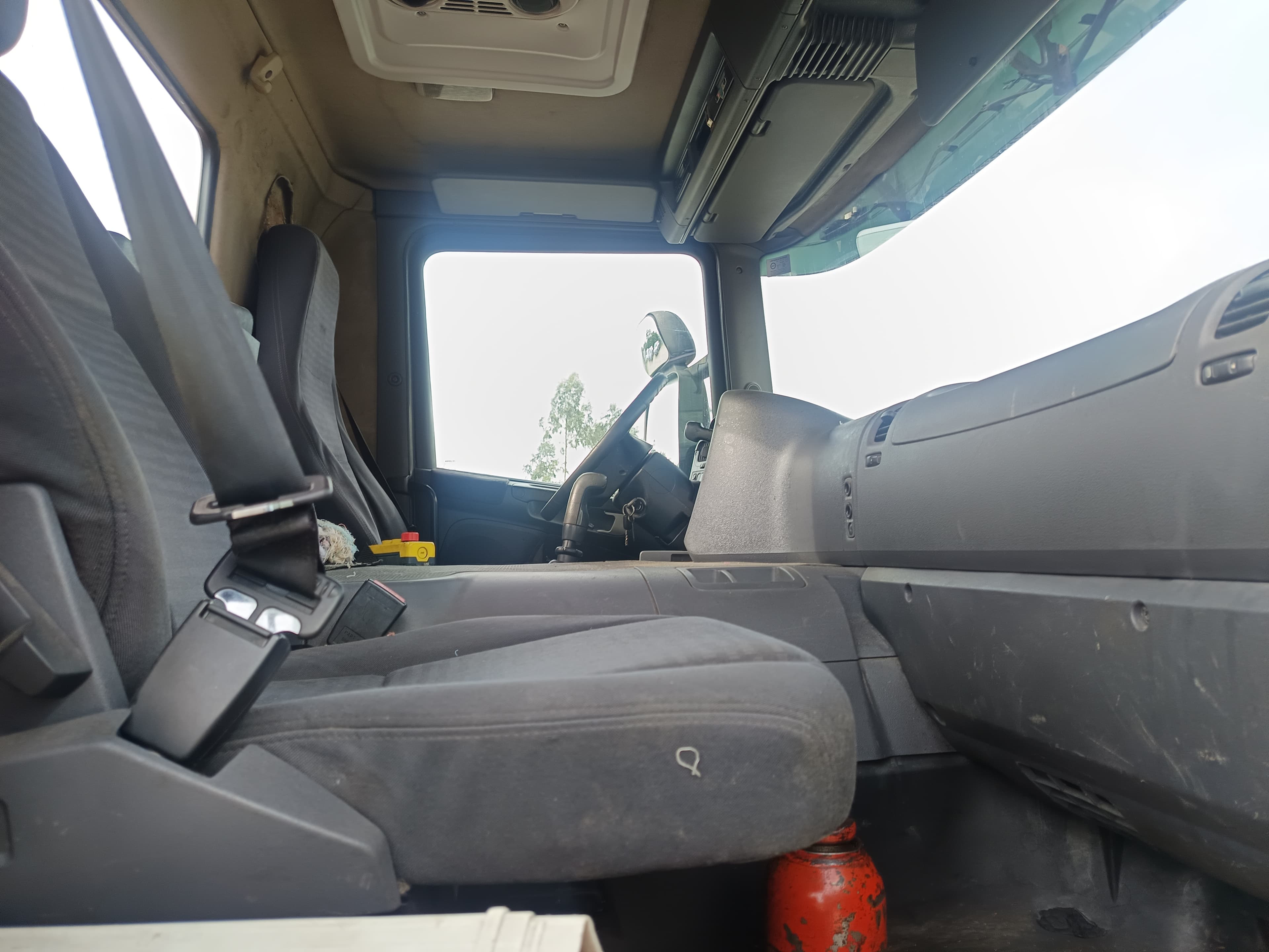 Scania P 230 B4 X2 · Ano 2005 — imagen 15