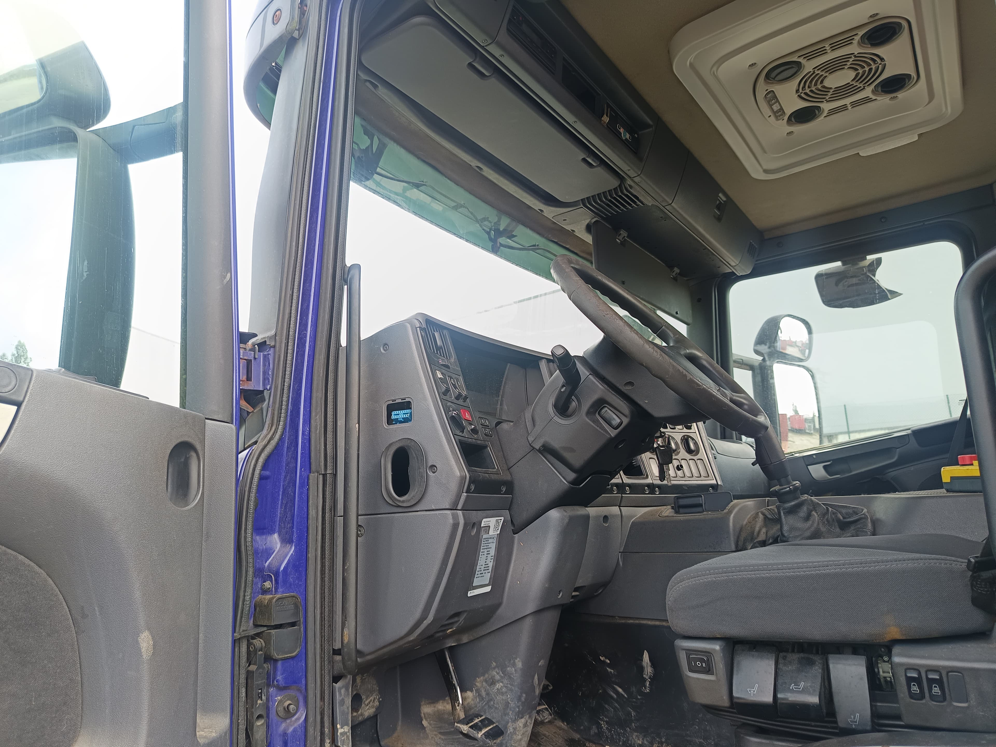Scania P 230 B4 X2 · Ano 2005 — imagen 17