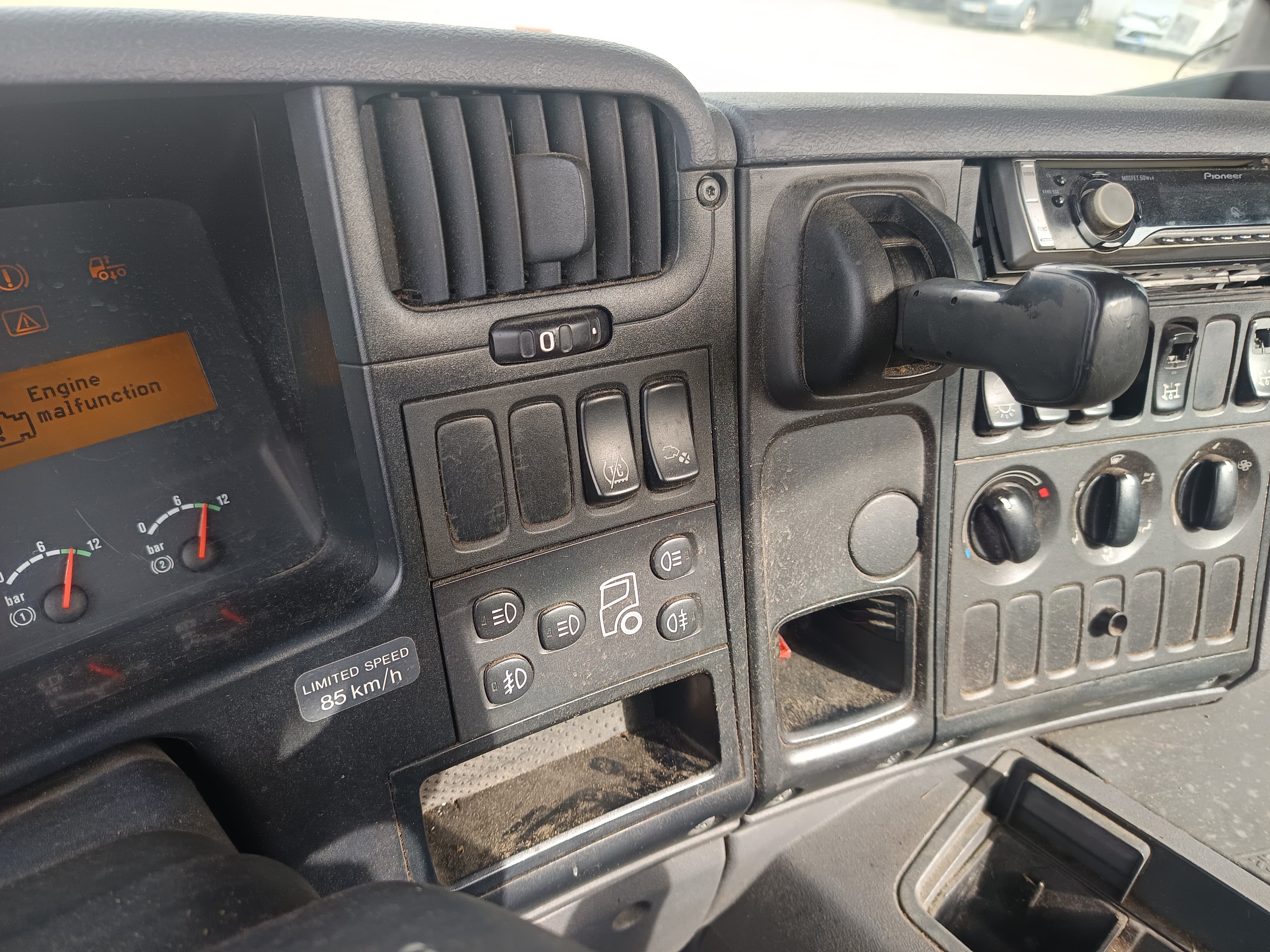 Scania P 230 B4 X2 · Ano 2005 — imagen 31