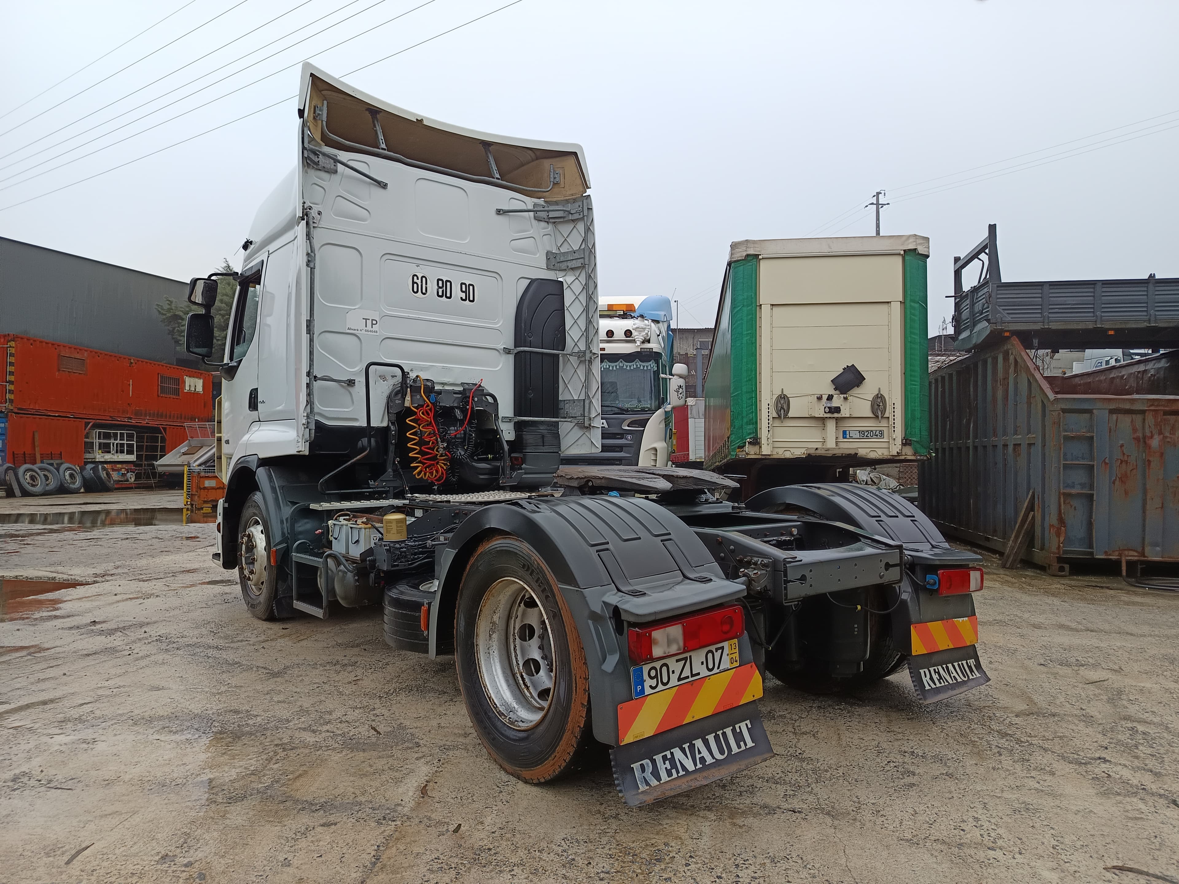 Renault 460 · Ano 2013 — imagen 4