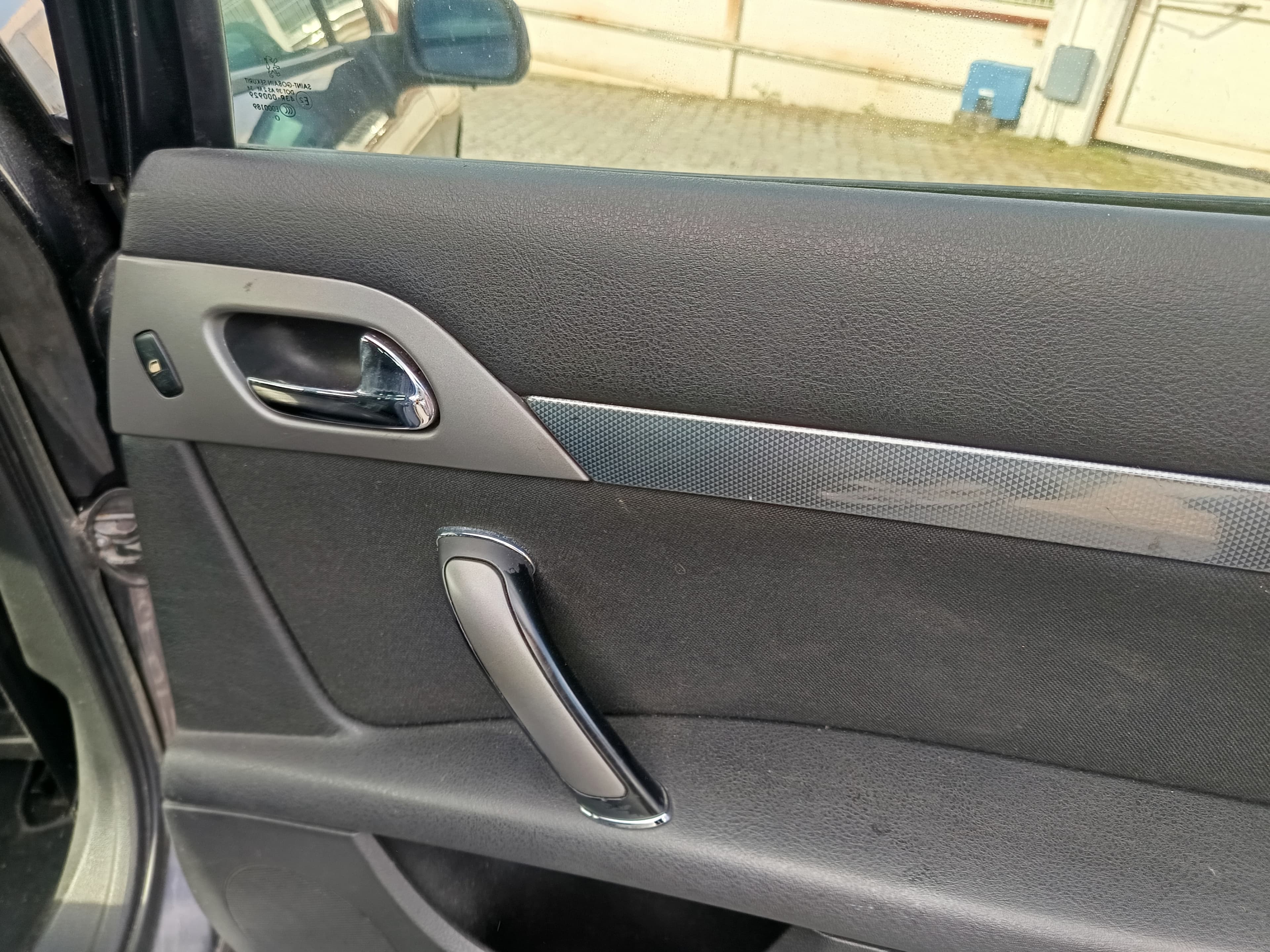 Peugeot 407 SW 2.0 HDi · Ano 2006 — imagen 23