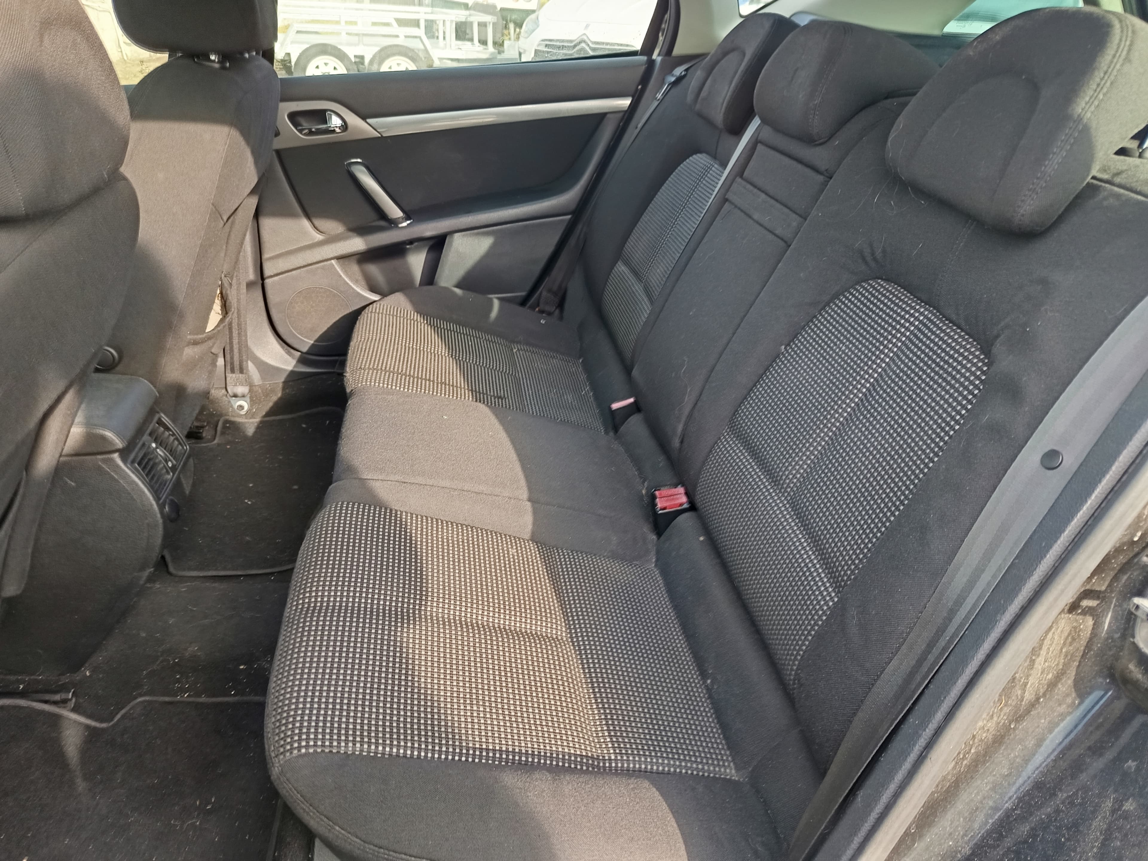 Peugeot 407 SW 2.0 HDi · Ano 2006 — imagen 31