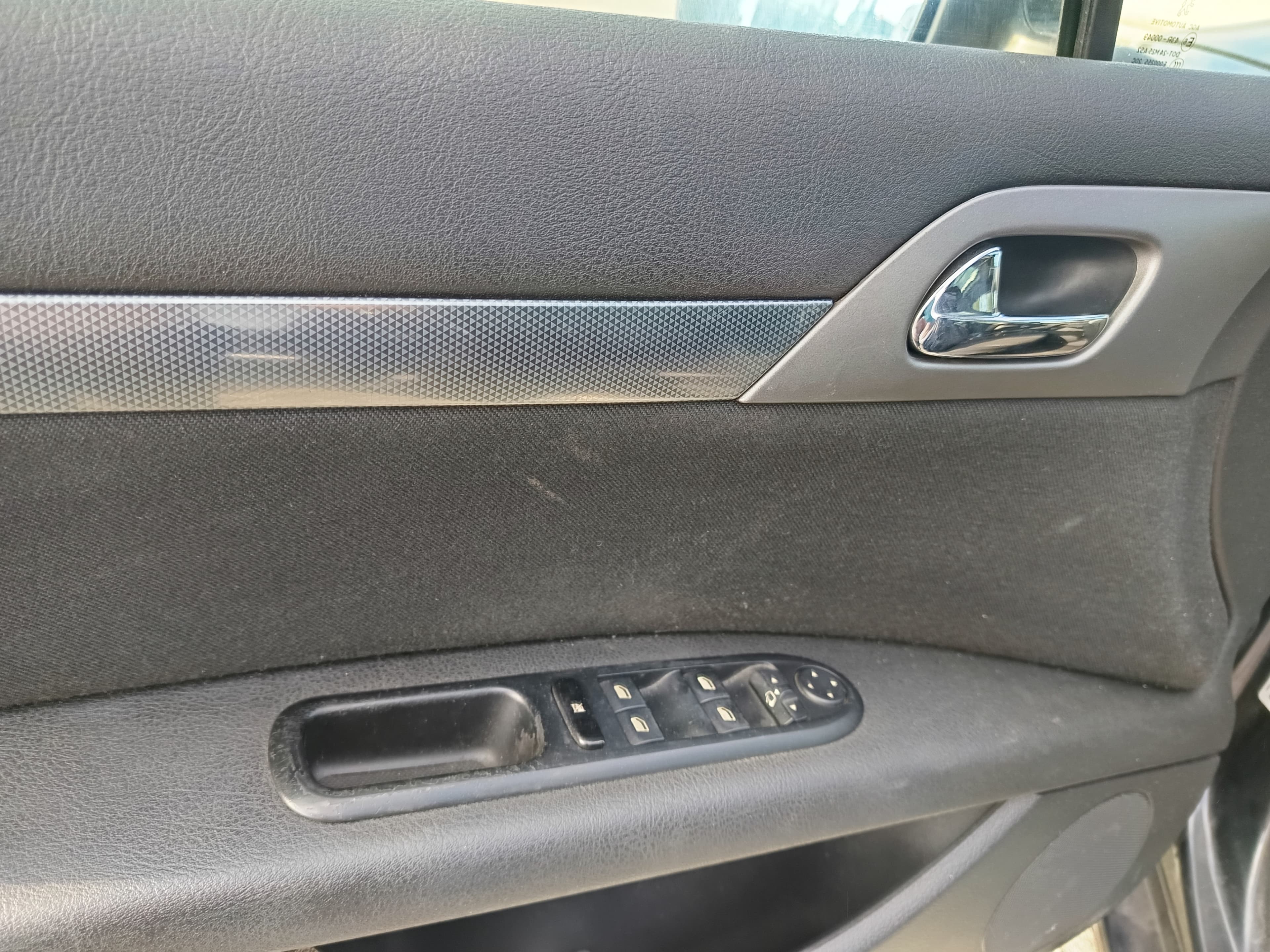 Peugeot 407 SW 2.0 HDi · Ano 2006 — imagen 33