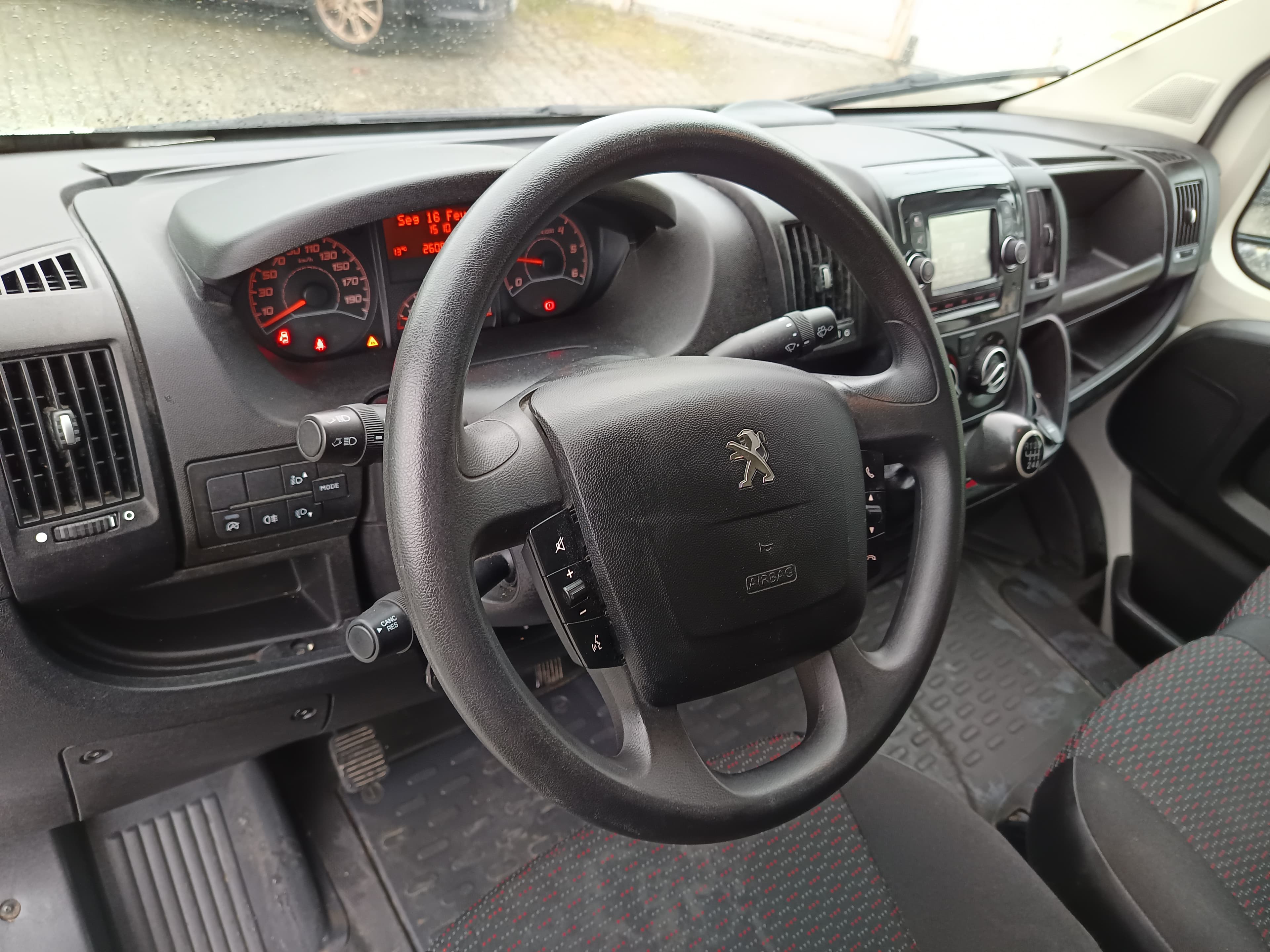 Peugeot Boxer · Ano 2020 — imagen 26