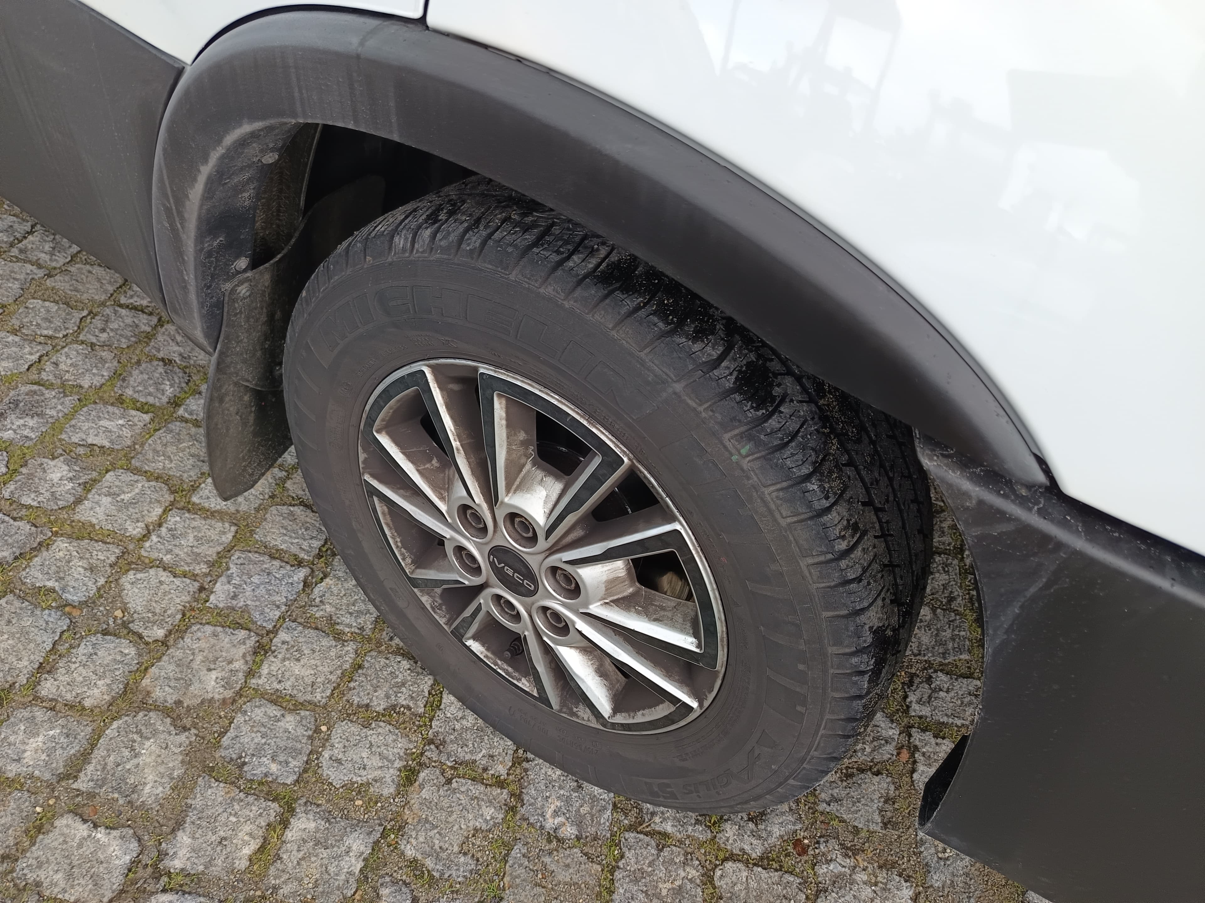 Iveco Daily · Ano 2024 — imagem 8