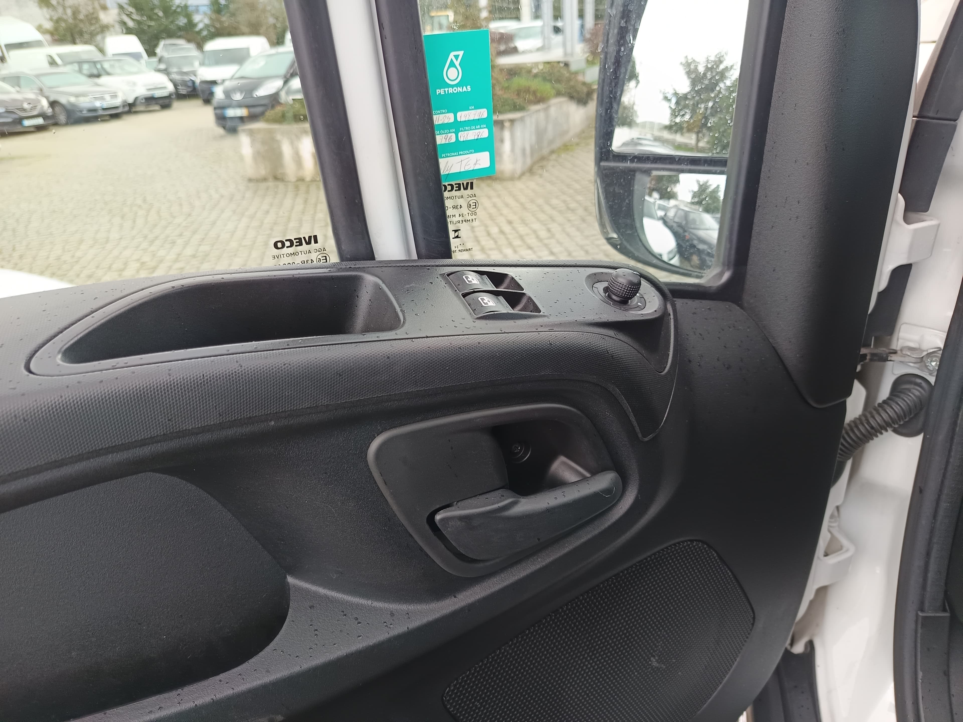 Iveco Daily · Ano 2024 — imagem 18