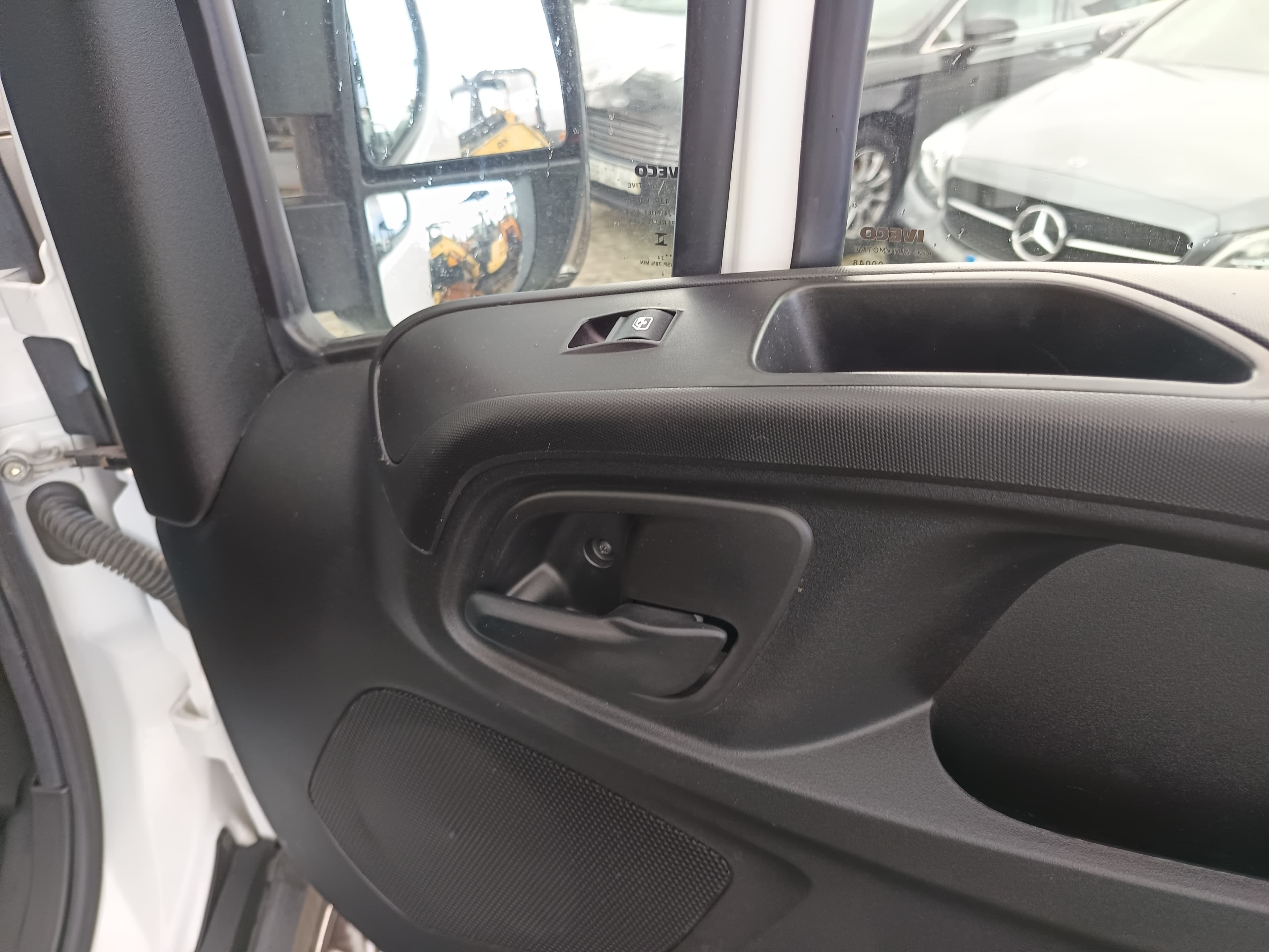 Iveco Daily · Ano 2024 — imagem 22