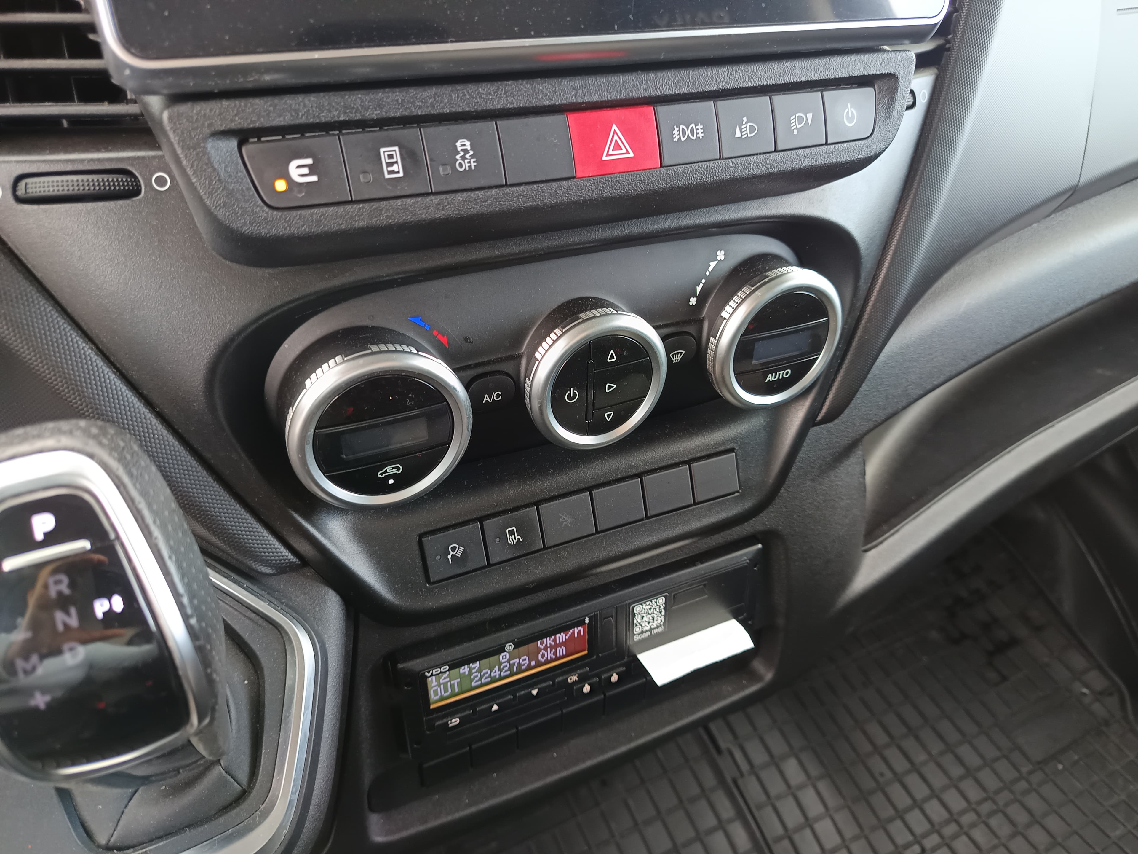 Iveco Daily · Ano 2024 — imagem 24