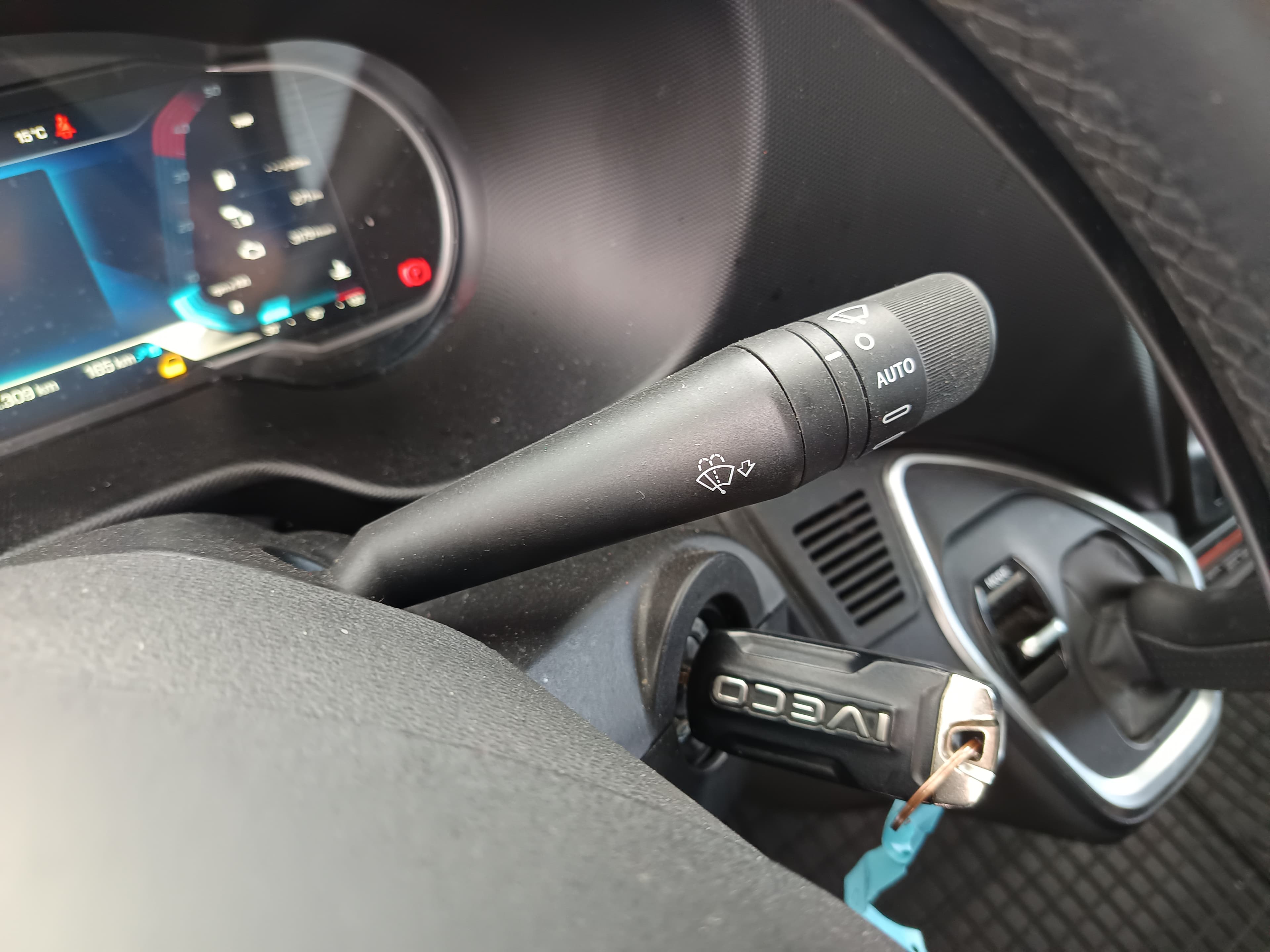 Iveco Daily · Ano 2024 — imagem 32
