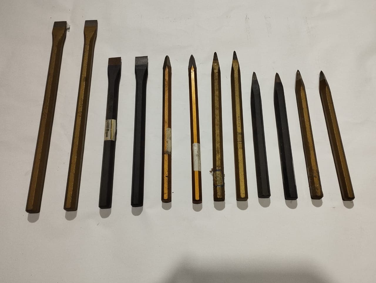 134 Chaves diversas — imagen 1