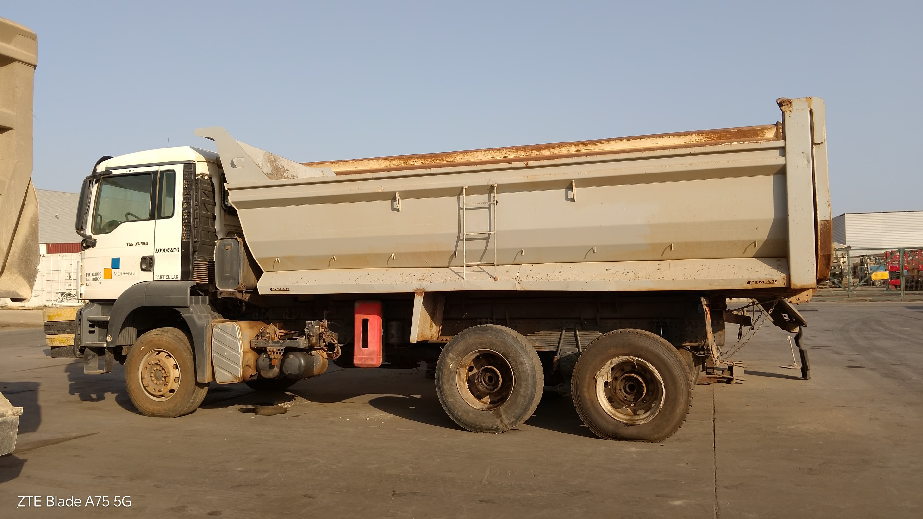 Camião Basculante 26 T (6X4) MAN TGS 33.360 BB — imagem 6