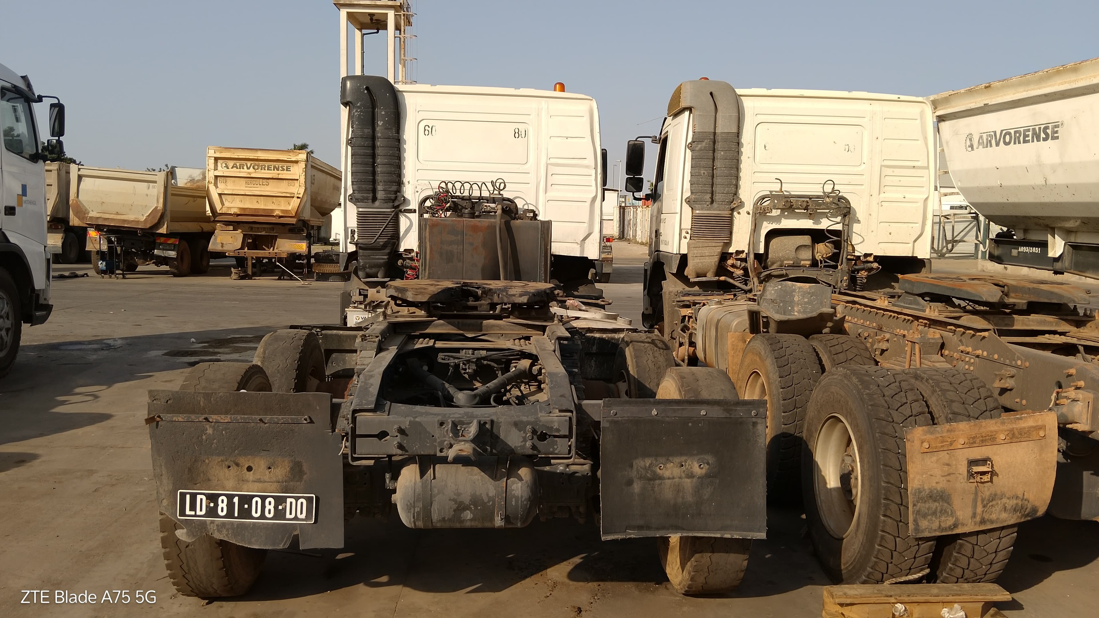 Camião Tractor 6X4 VOLVO FM 440 6x4 — imagen 6