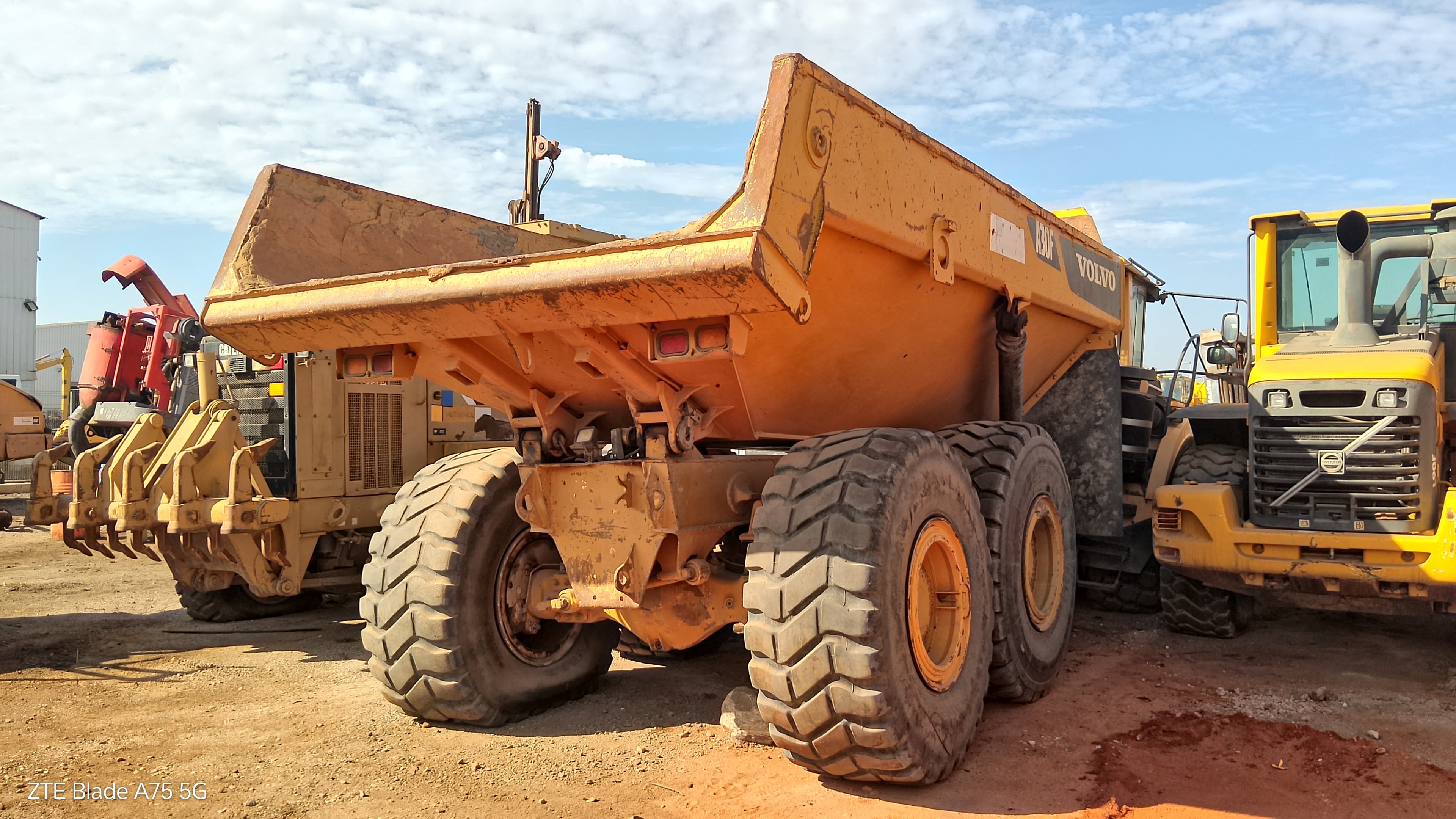Dumper Articulado 30 T VOLVO A30F — imagen 4