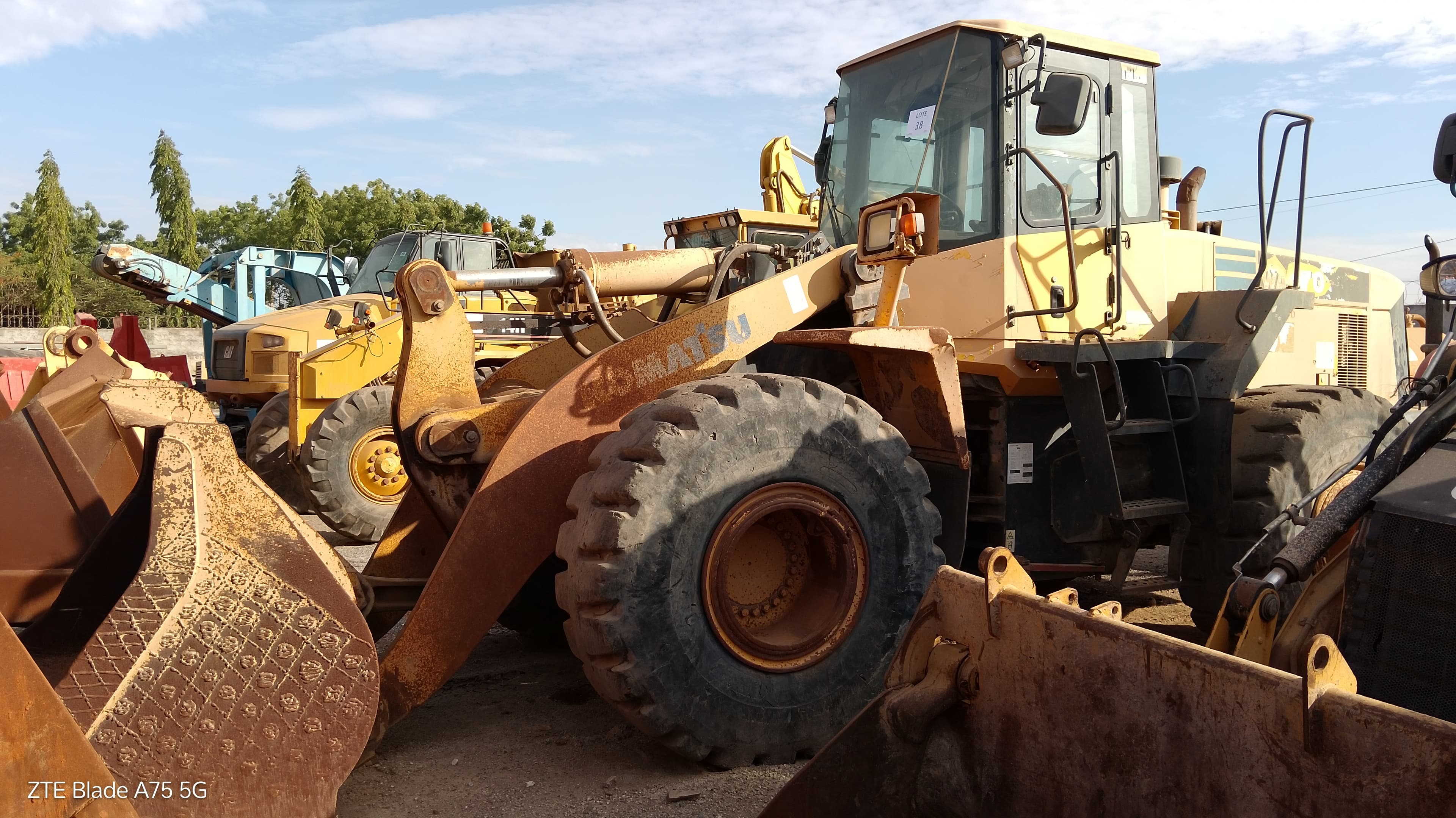 Pá Carregadora de Pneus 25 T KOMATSU WA470-5 — imagen 2