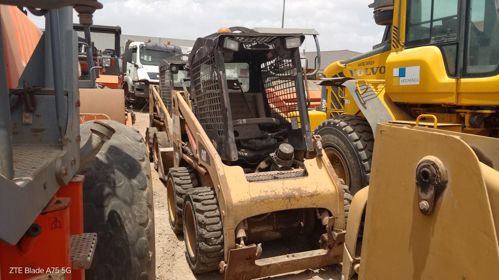 Mini Pá Carregadora  CATERPILLAR  226 B2