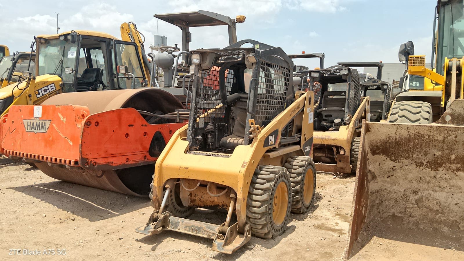Mini Pá Carregadora  CATERPILLAR  226 B2