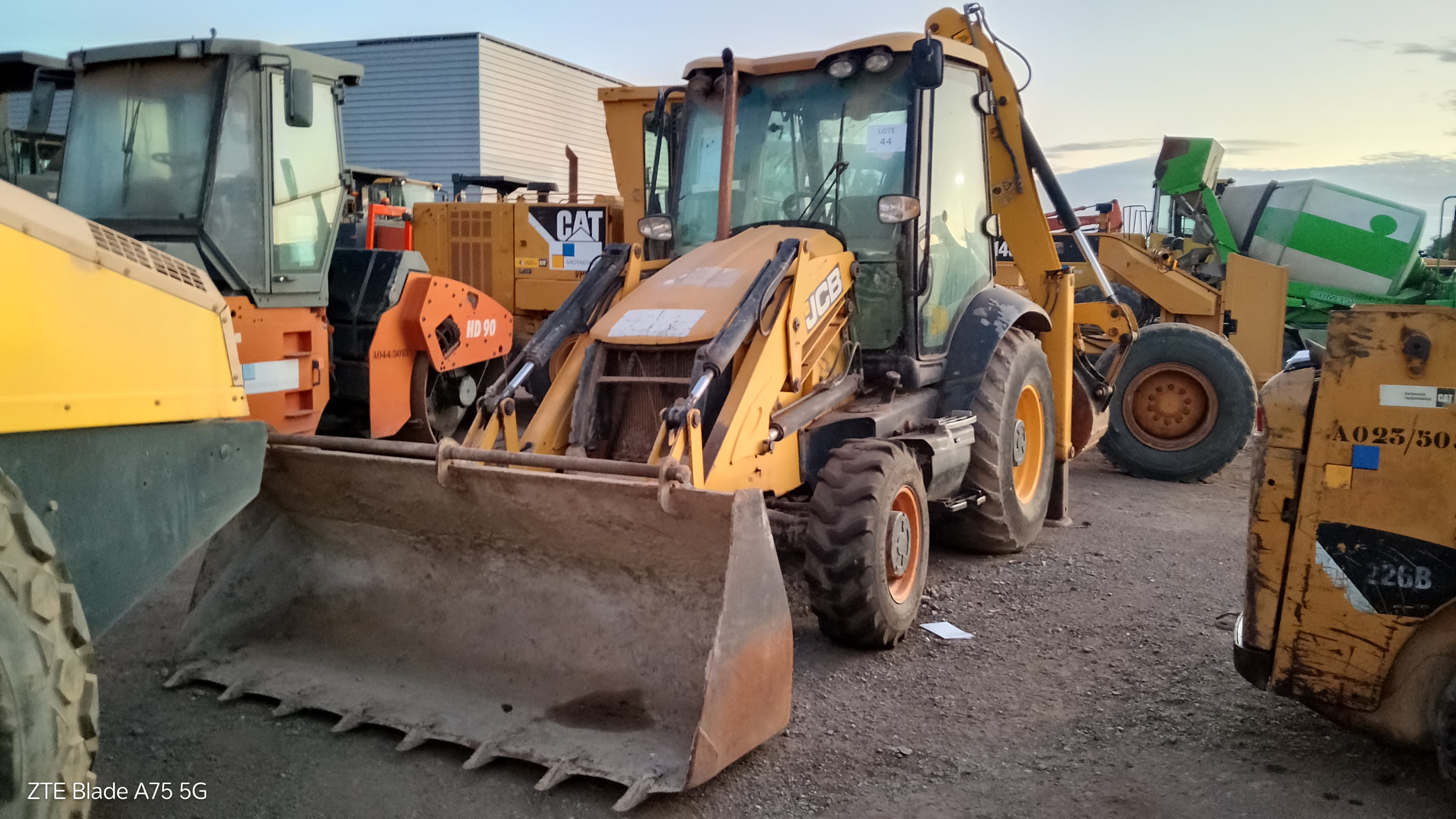 Retroescavadora   JCB  3CX (4T)
