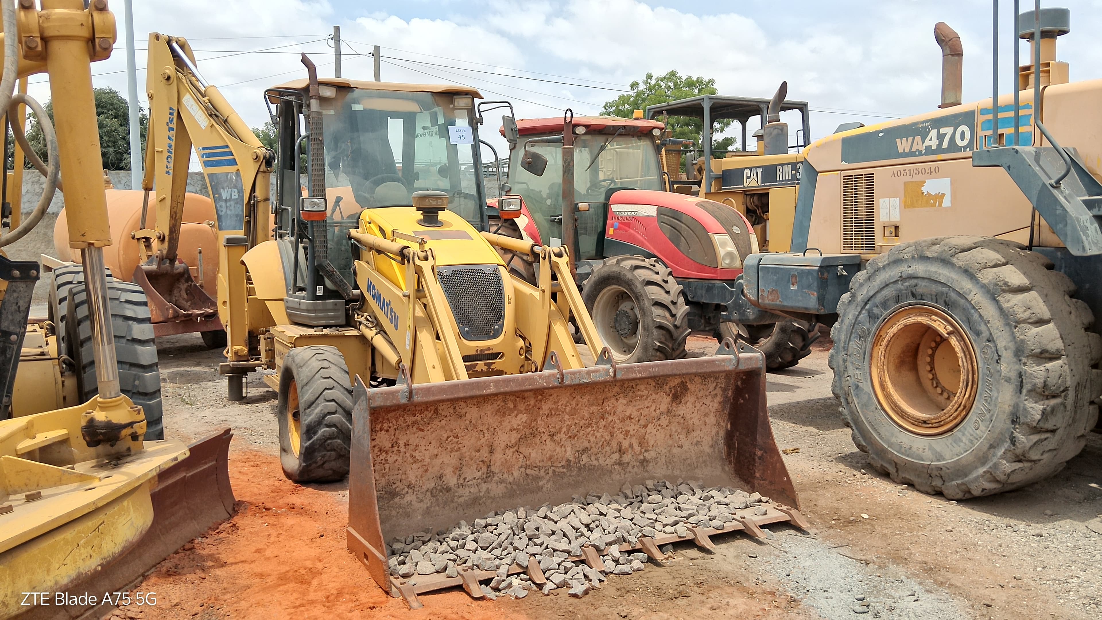 Retroescavadora   KOMATSU  WB93R-5EO