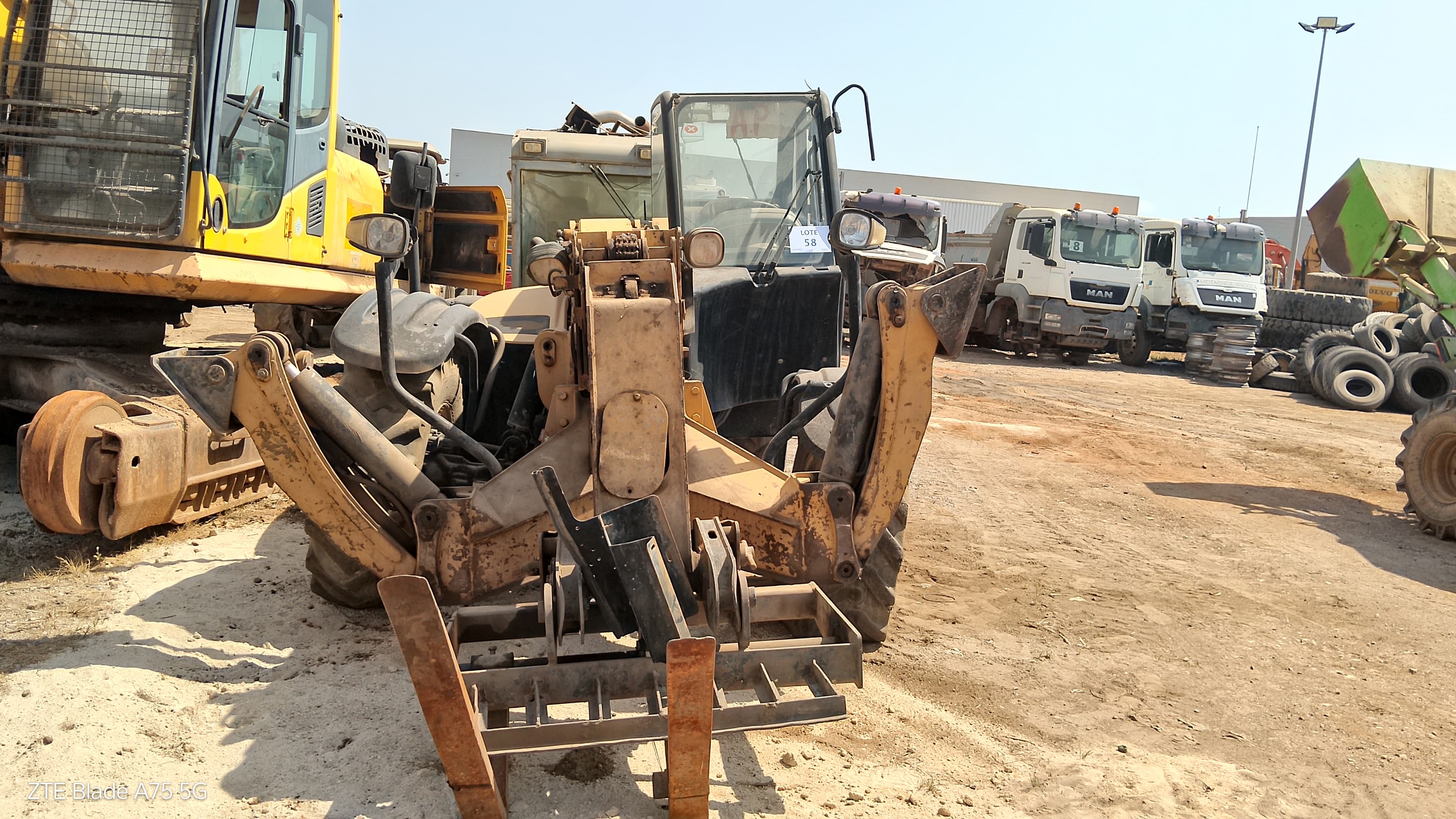 Multicarregador  CATERPILLAR  TH 360 B — imagem 3