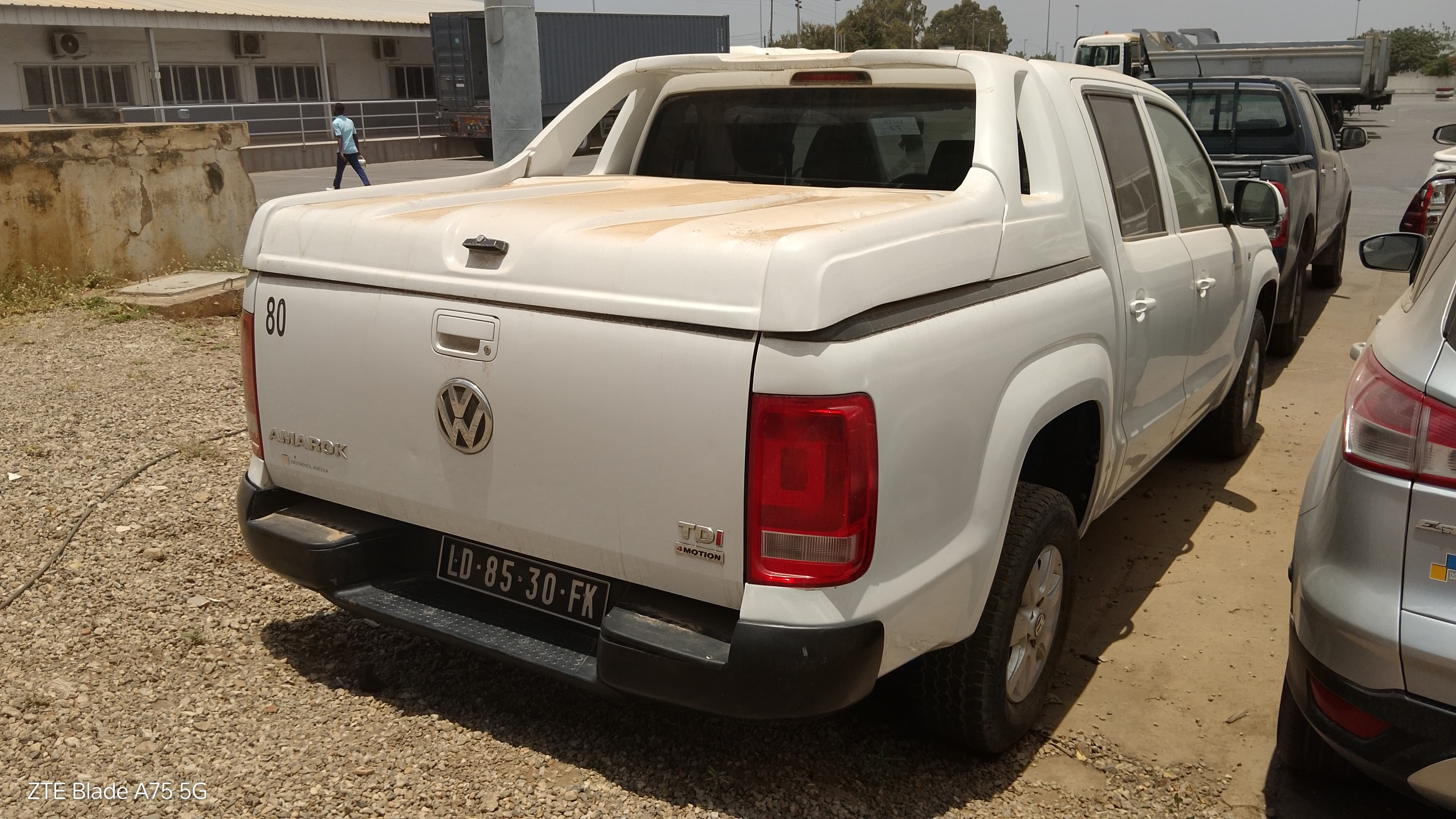Veículo ligeiro de passageiros VOLKSWAGEN  AMAROK  2.0 TDI TRENDLINE — imagem 4