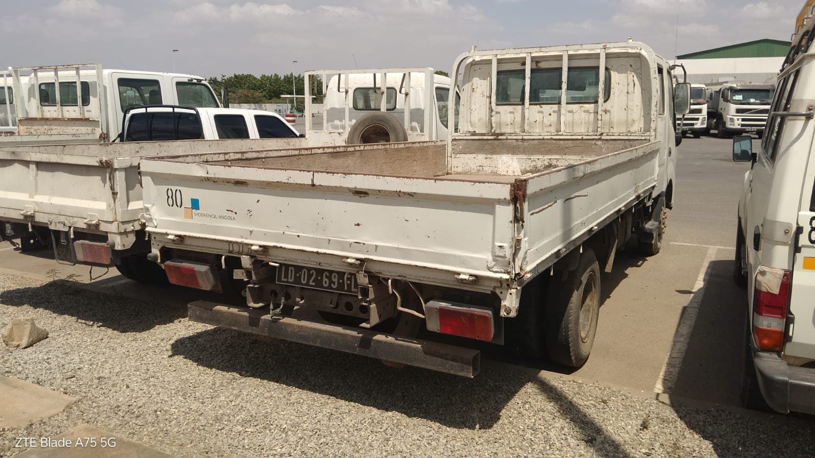 Viat. Pesadas HINO  300 DC — imagen 6