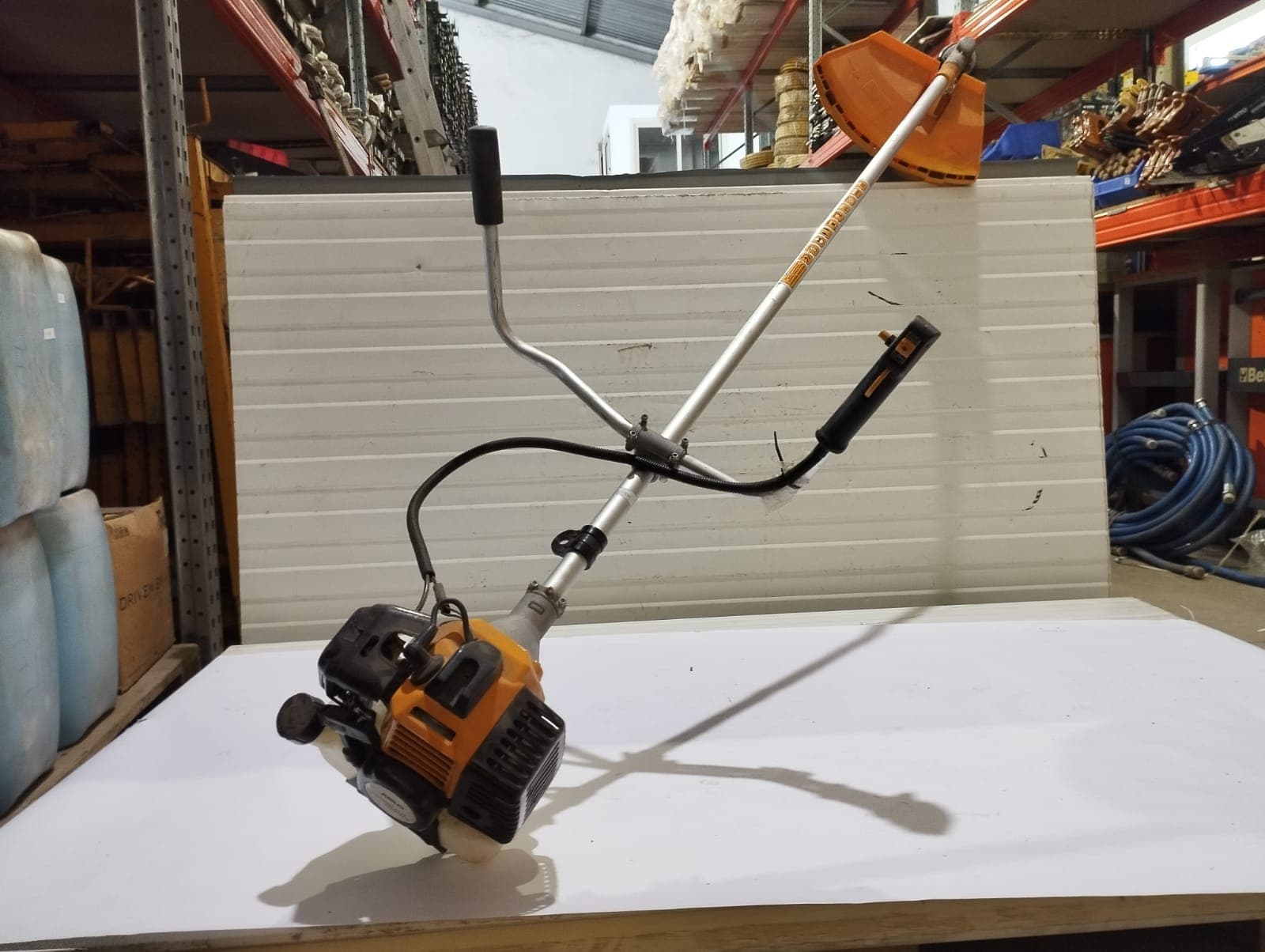 2 - Roçadora Ridgid 33CC — imagem 1