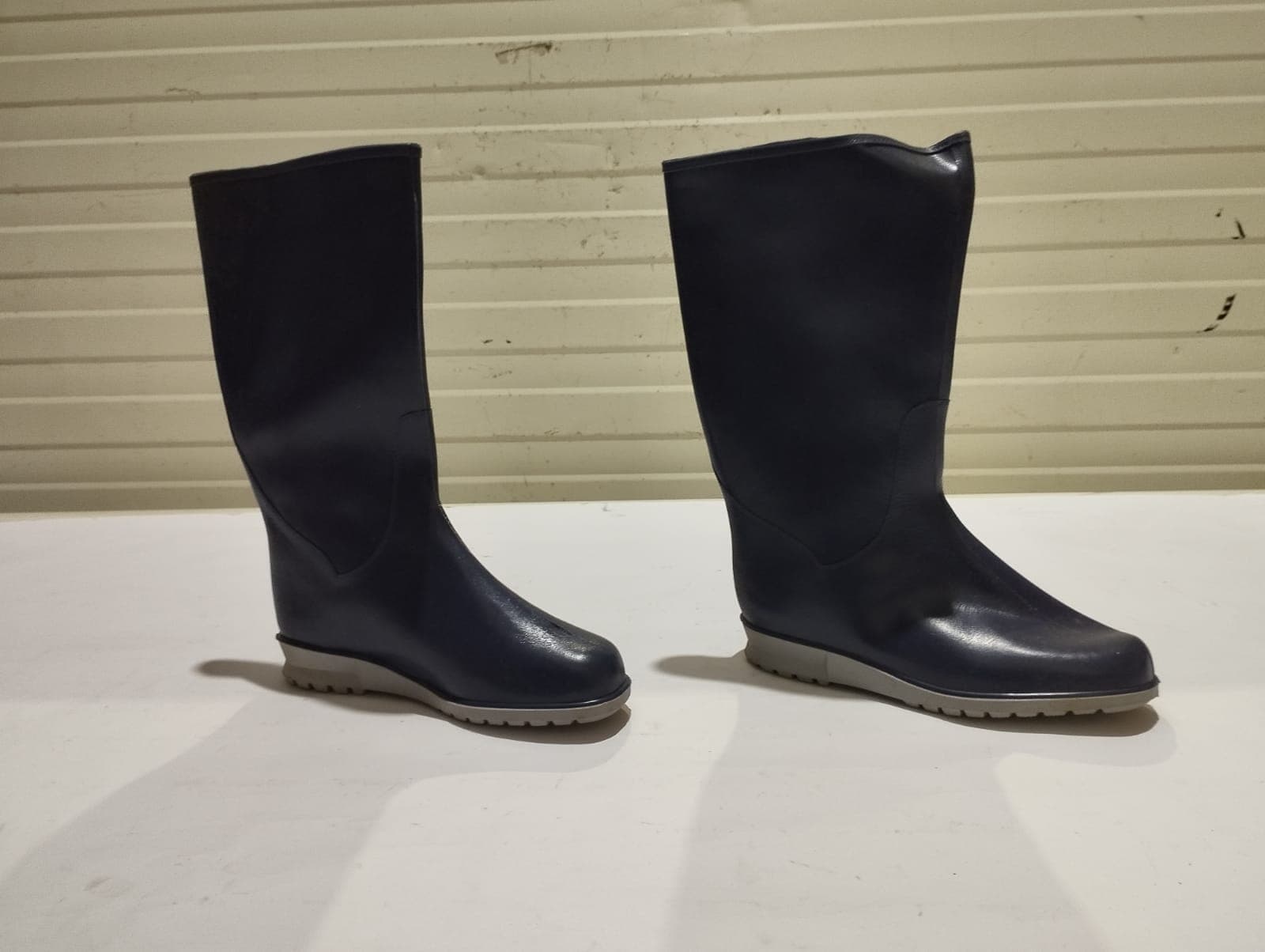 35 - Bota de borracha PVC cinza 39
