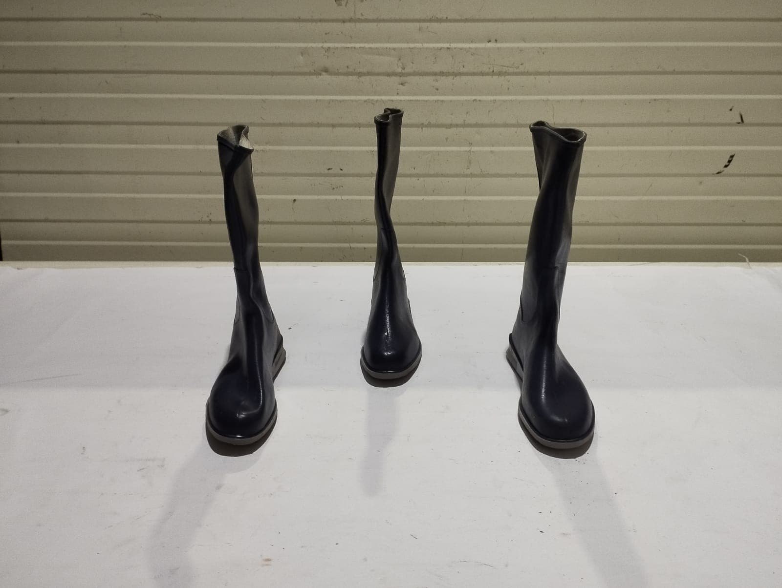 30 - Bota de borracha PVC cinza 40 — imagem 1