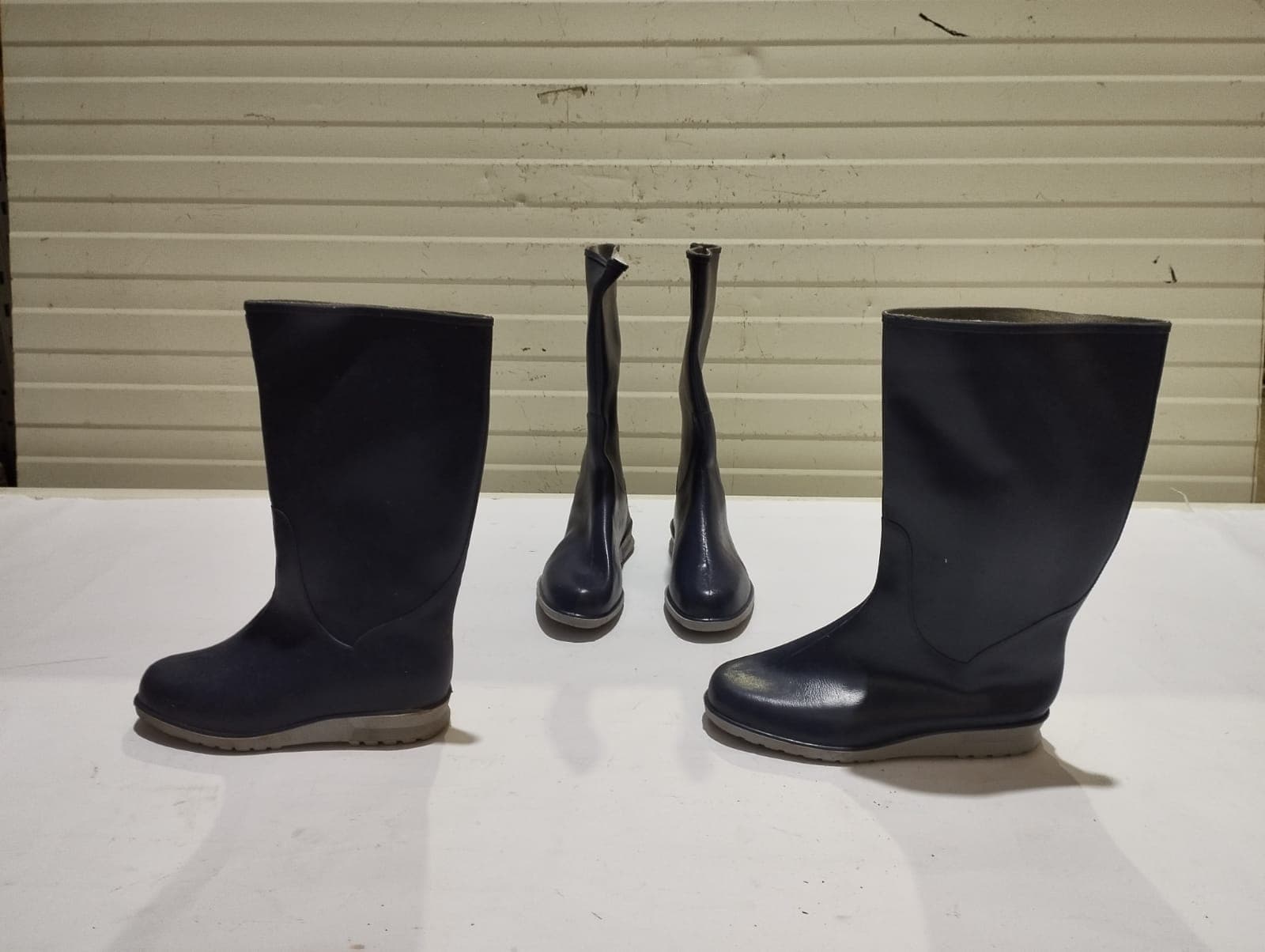 30 - Bota de borracha PVC cinza 41 — imagem 1