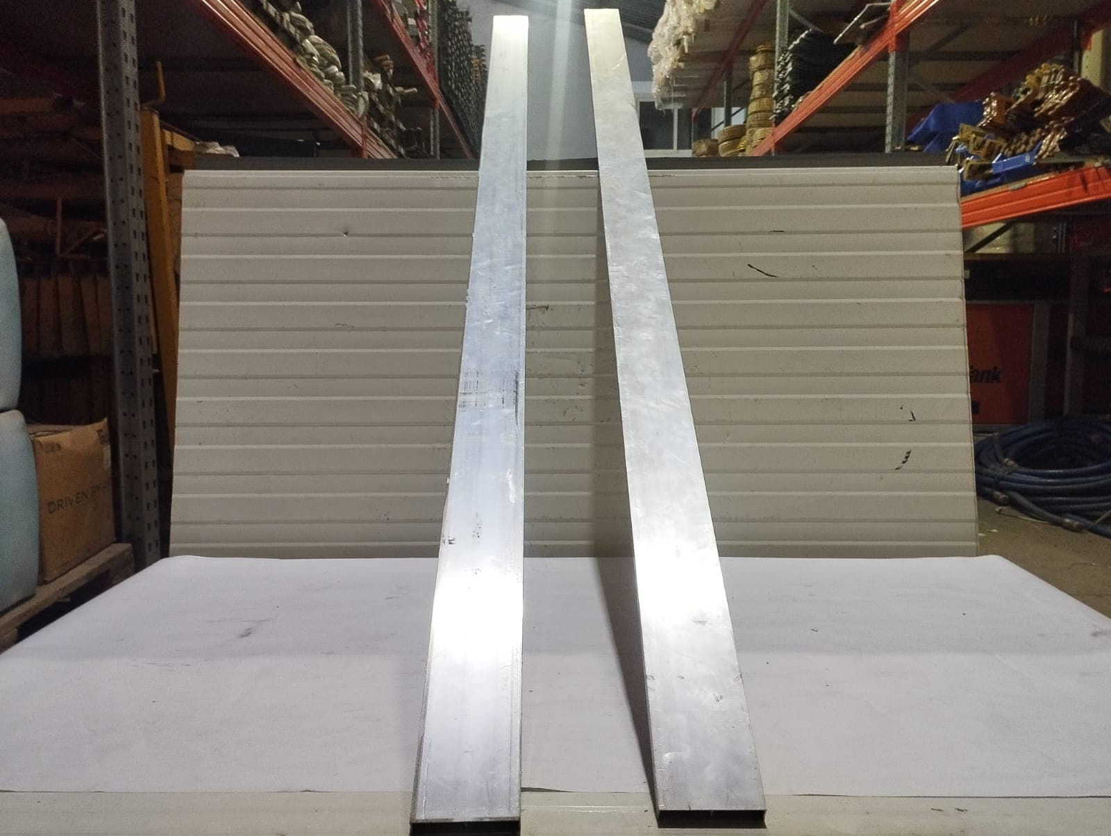 10 - Régua de Alumínio 200cm — imagem 1