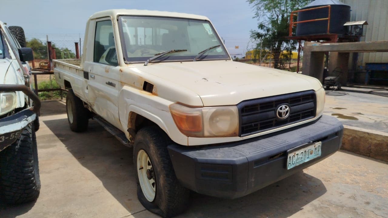 Toyota Land Cruiser 3,18m - 2013 — imagem 2