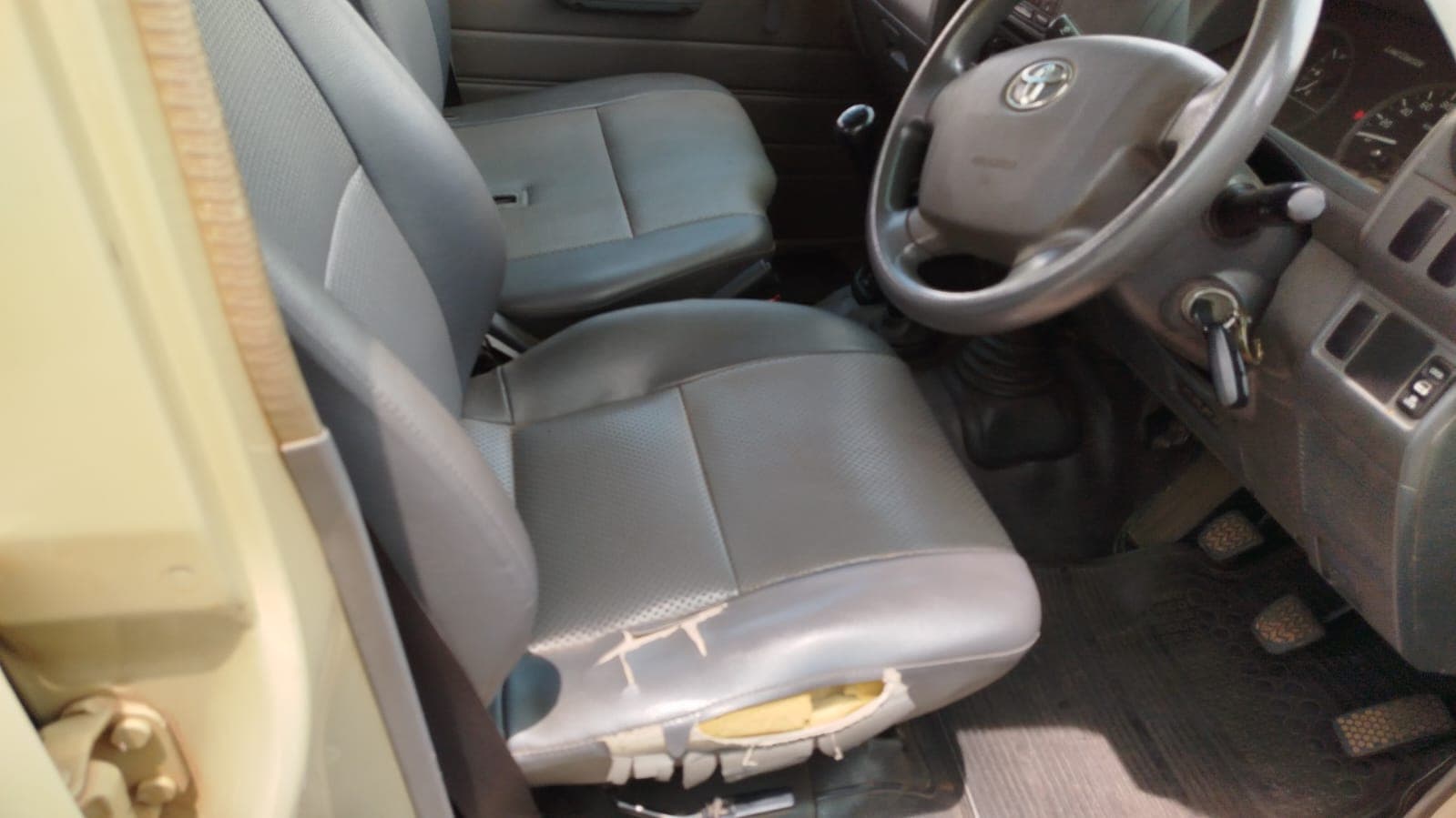 Toyota Land Cruiser 3,18m - 2013 — imagem 17