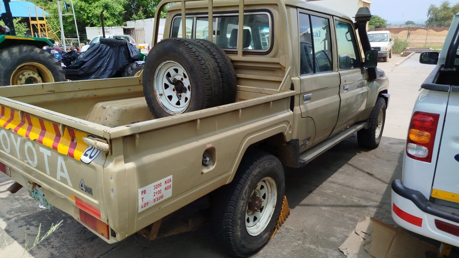Toyota Land Cruiser 3,18m - 2013 — imagem 4