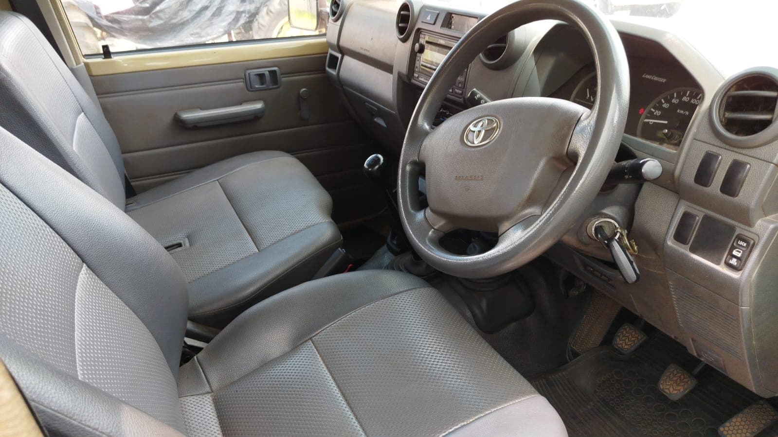 Toyota Land Cruiser 3,18m - 2013 — imagem 24