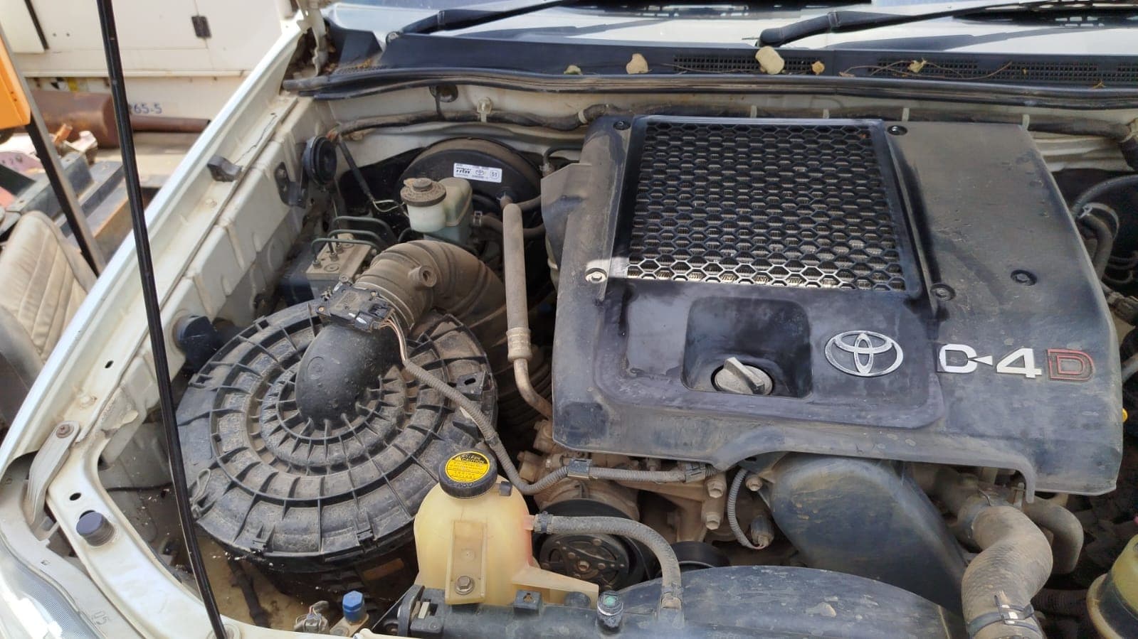 Toyota Hilux 3.0 3,18m - 2011 — imagen 20