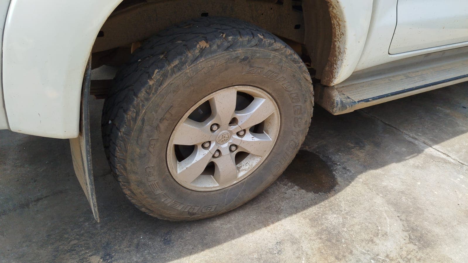 Toyota Hilux 3.0 3,18m - 2011 — imagen 11