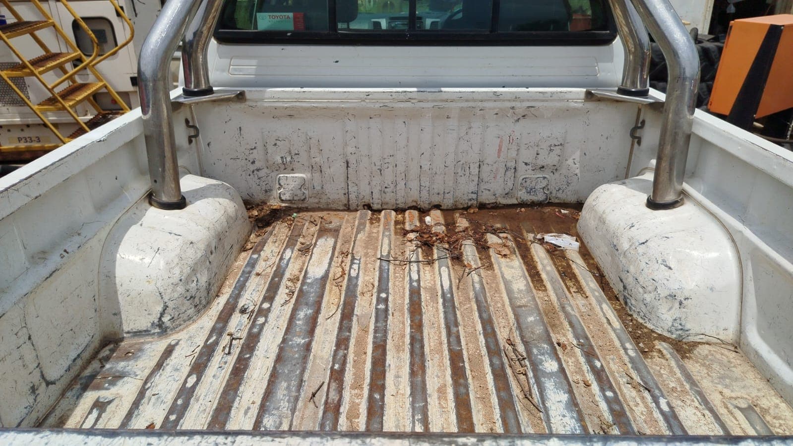 Toyota Hilux 3.0 3,18m - 2011 — imagen 5