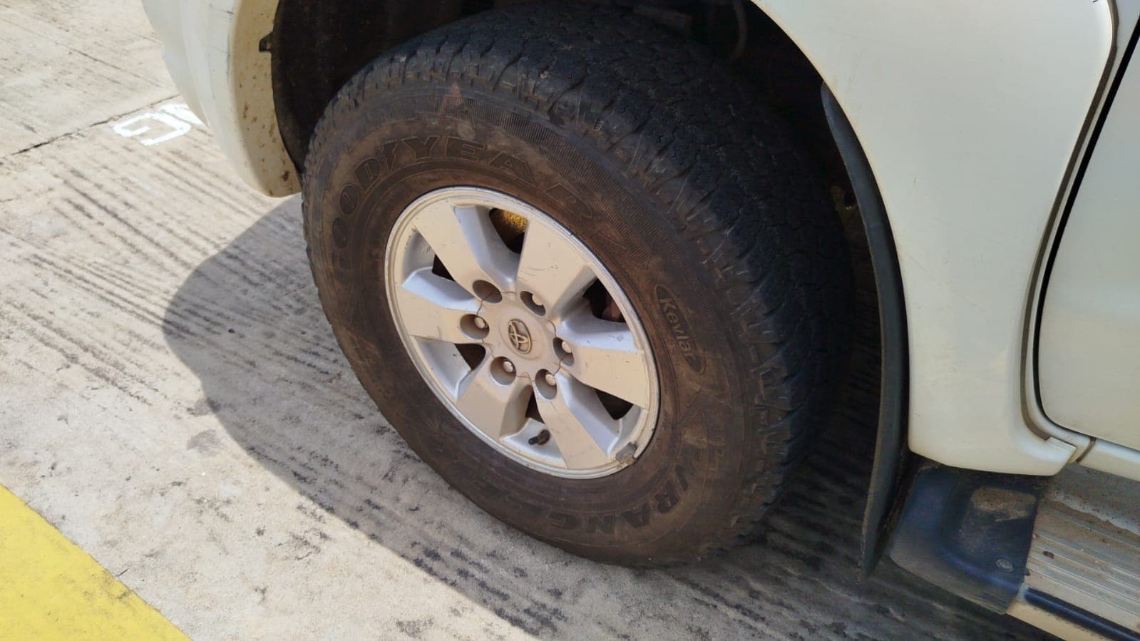 Toyota Hilux 3.0 D4D 3,085m - 2011 — image 3
