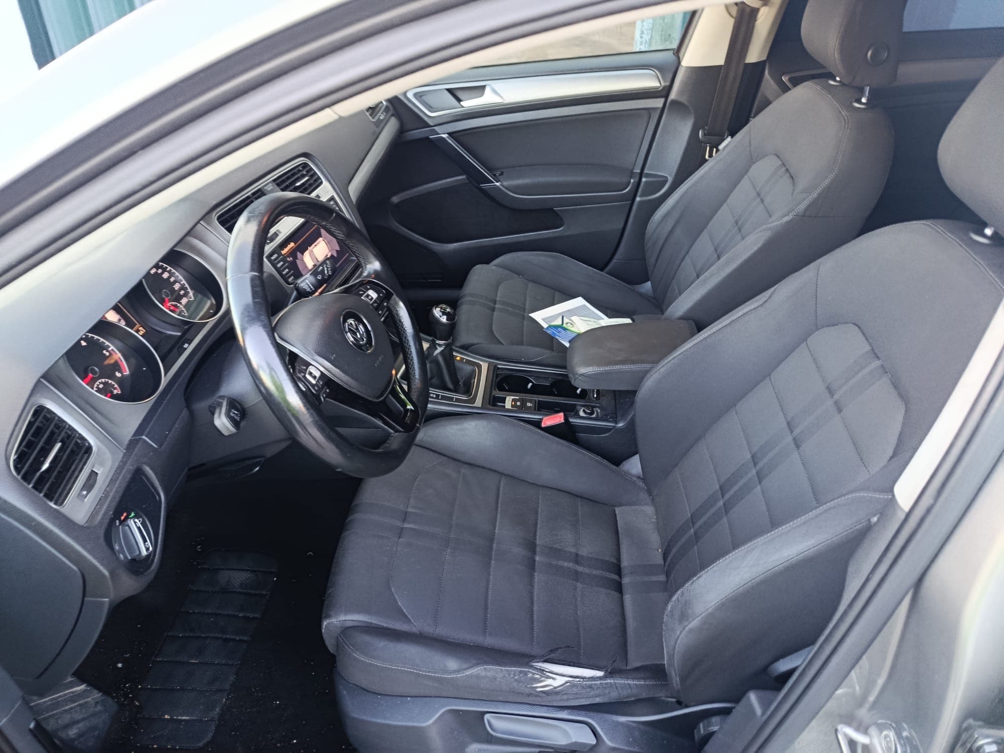 Volkswagen Golf · Ano 2014 — imagen 17