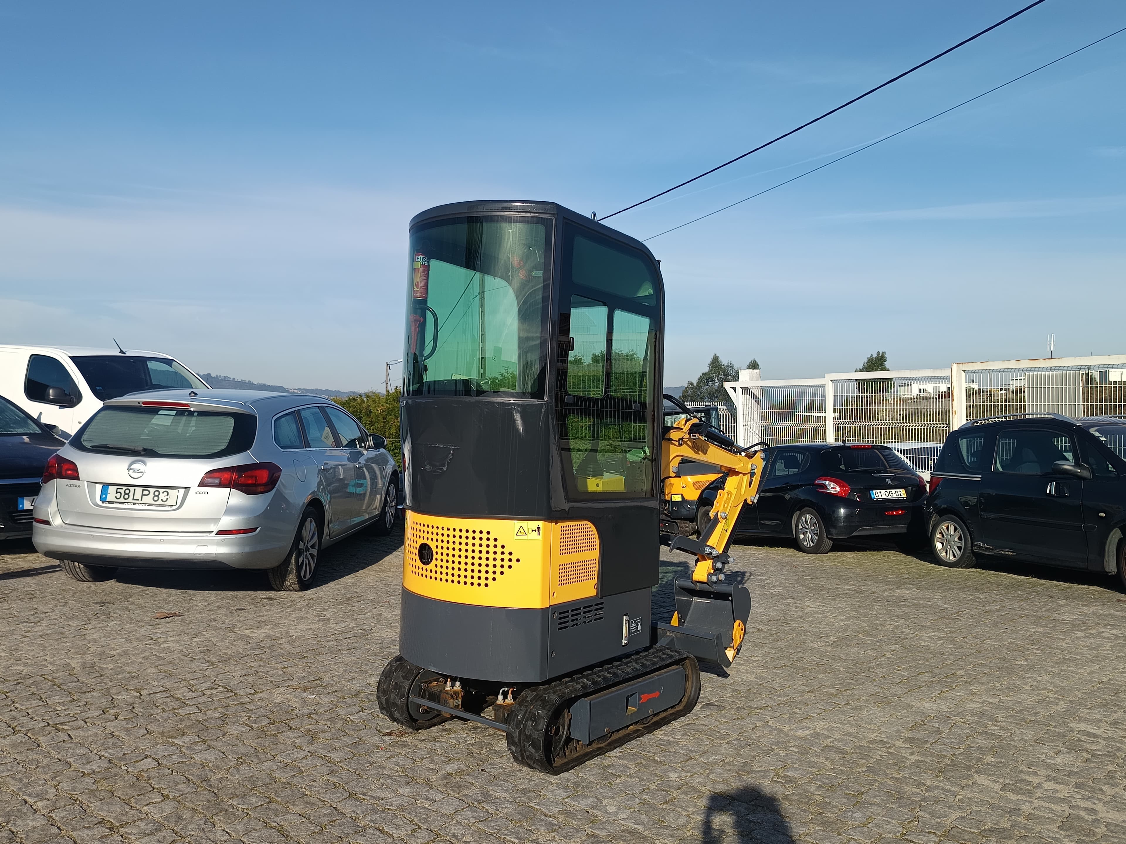Mini Giratória Starvox · Ano 2025 — imagem 3
